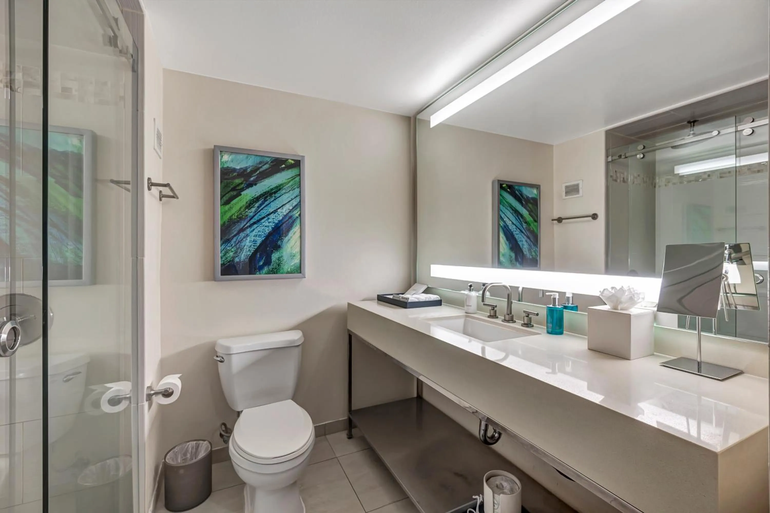 Bathroom in Ocean View Hotel