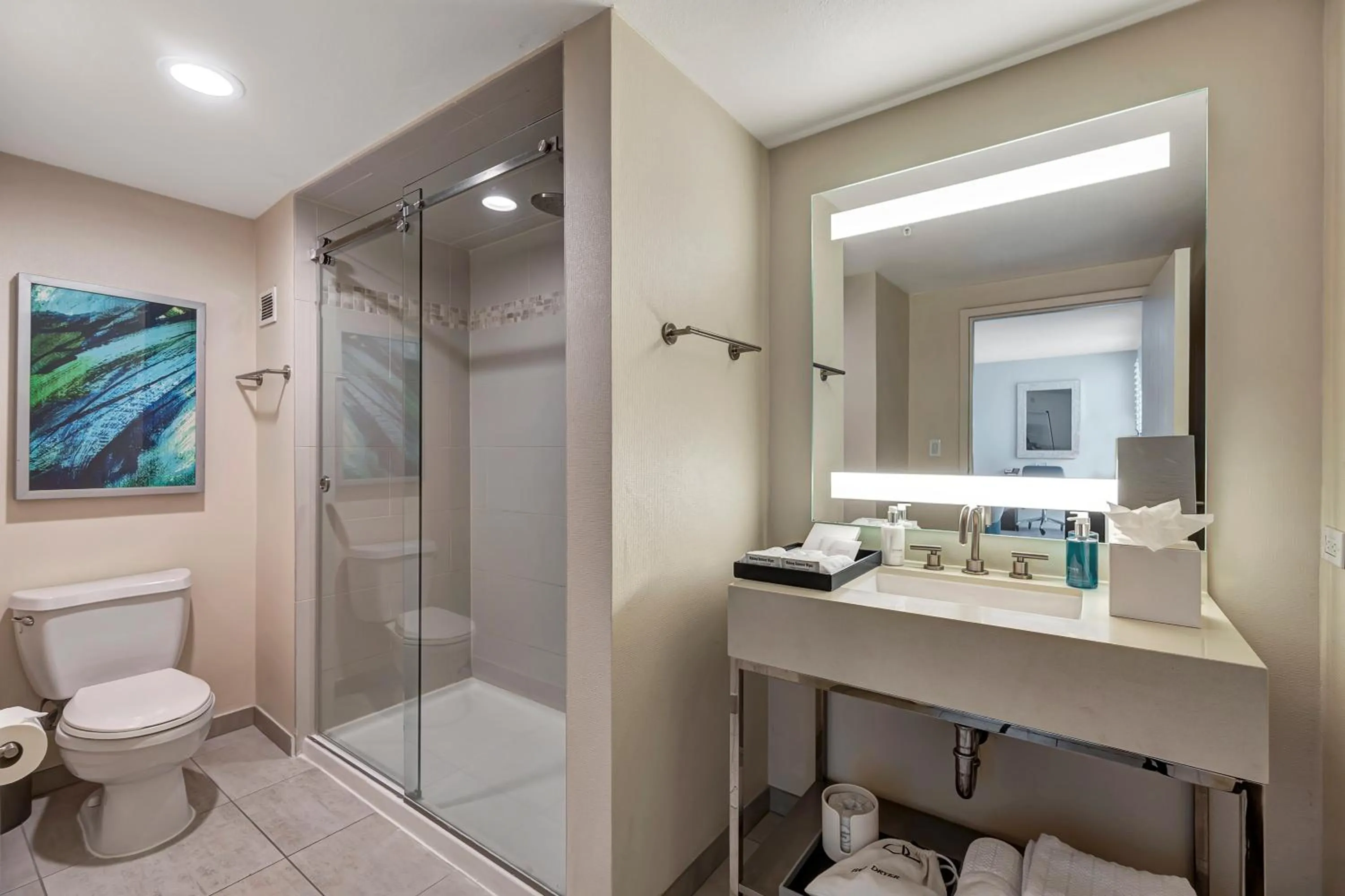 Bathroom in Ocean View Hotel