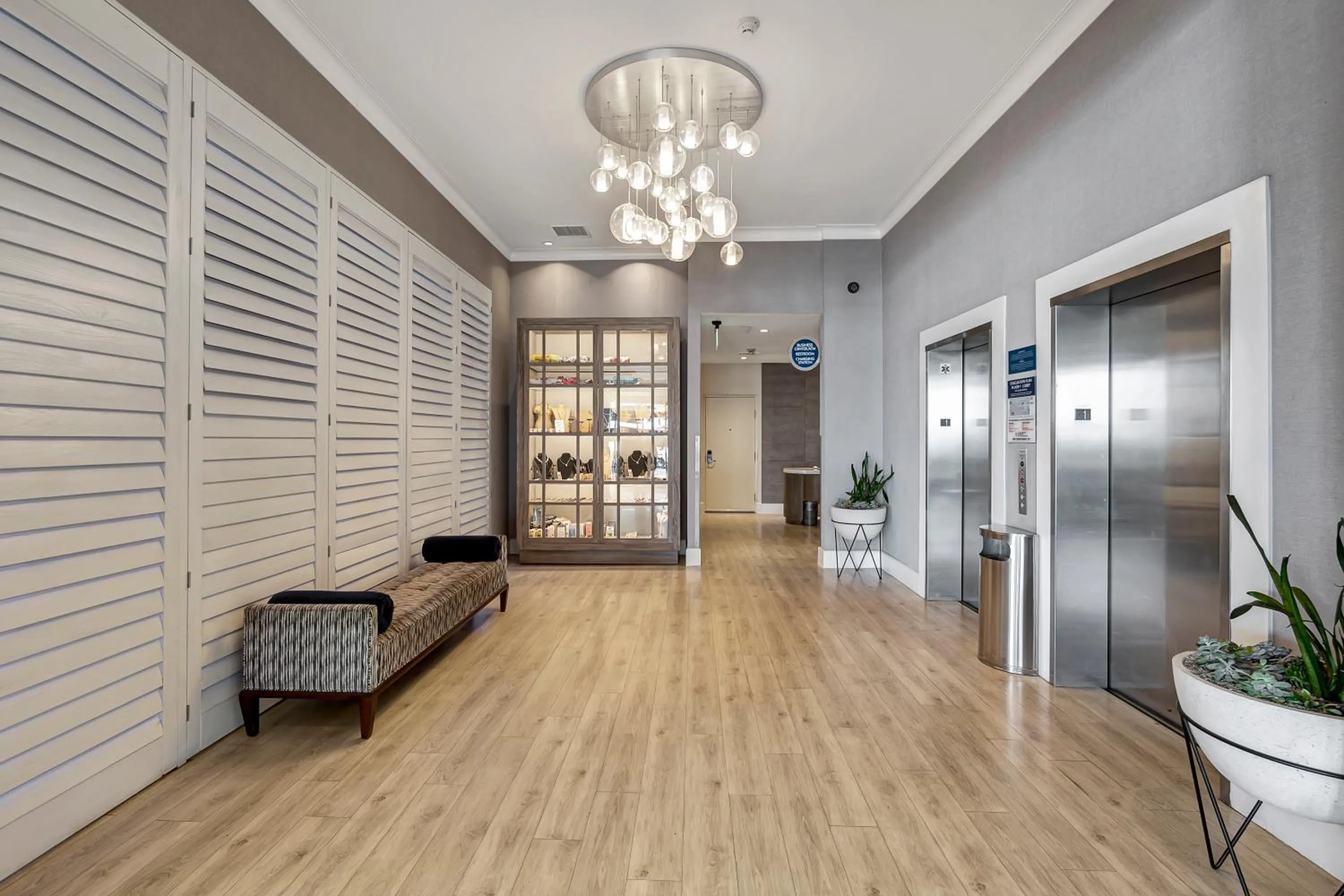 Lobby or reception in Ocean View Hotel