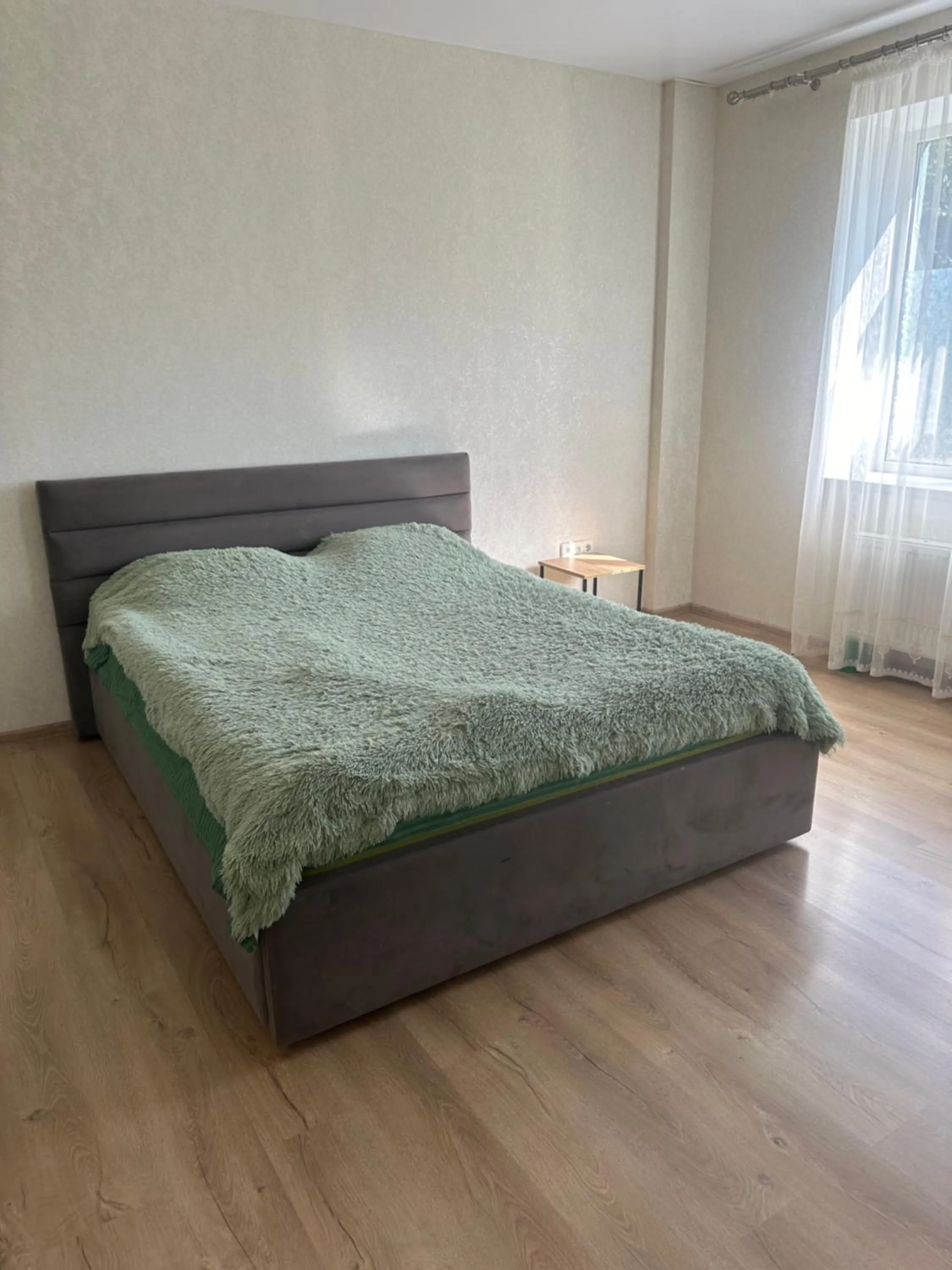 Apartment on Mira avenue