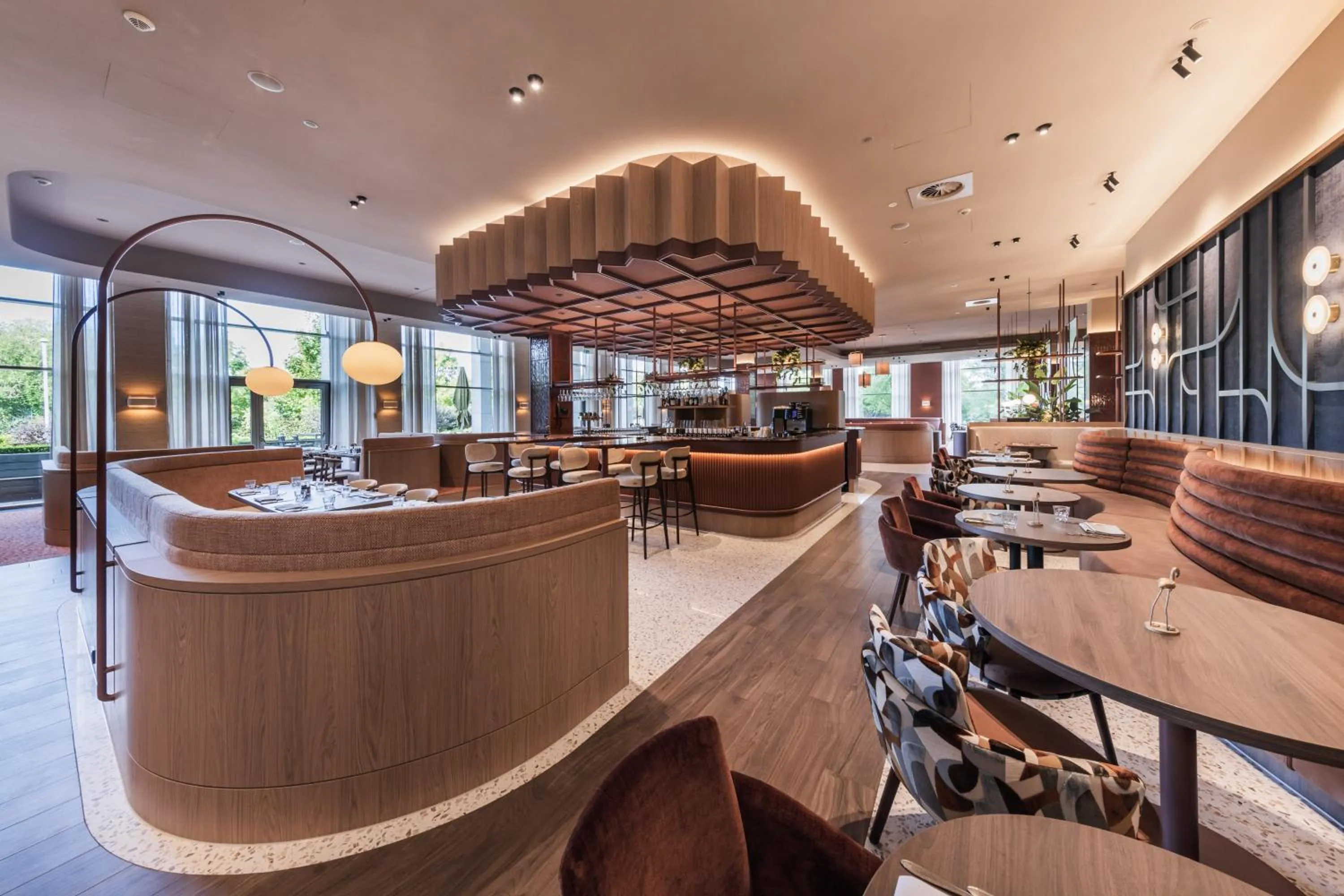 Restaurant/places to eat in Van der Valk Hotel Düsseldorf