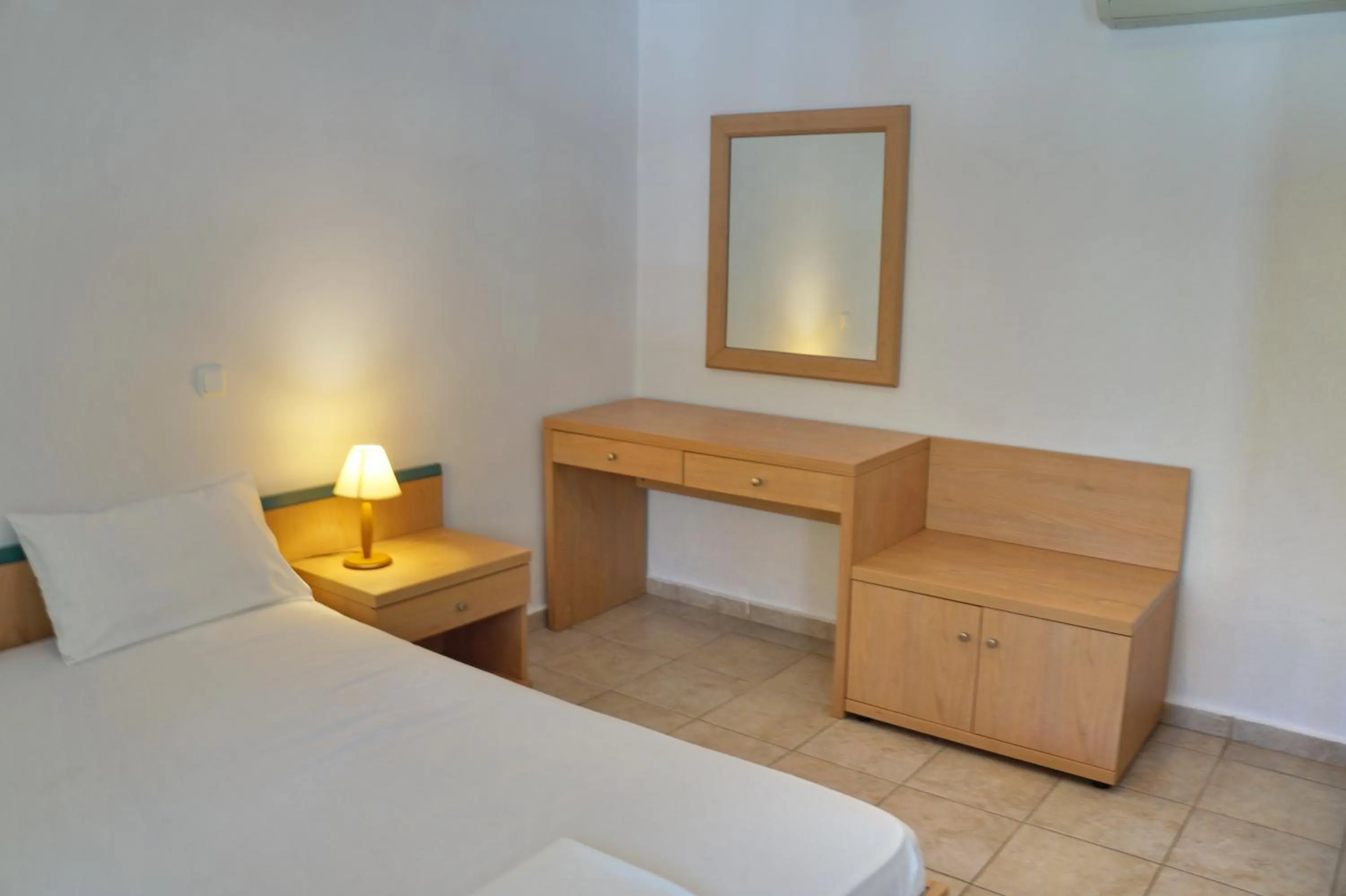 Photo of the whole room, Bed in Pefka Rooms