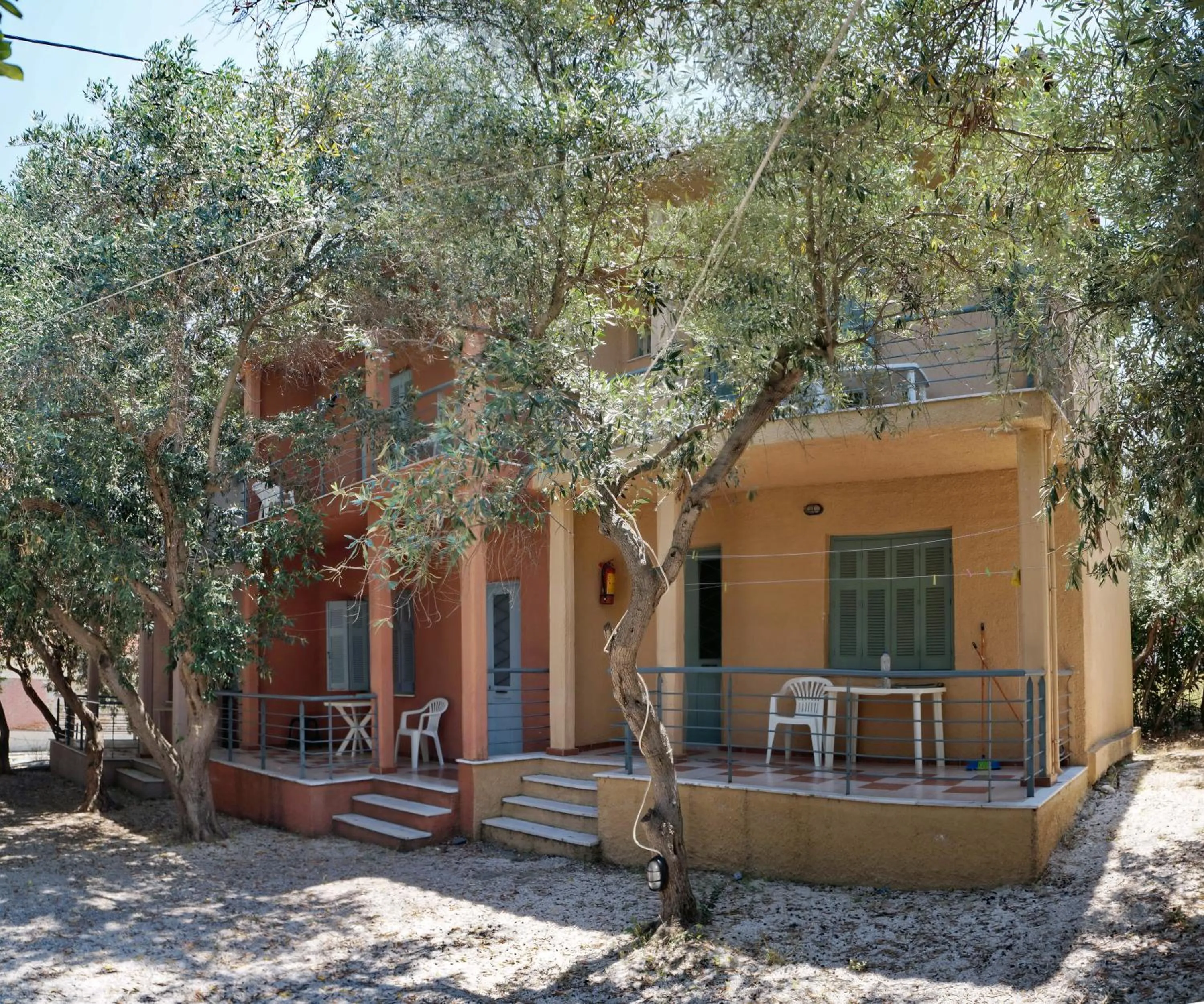 Facade/entrance in Pefka Rooms