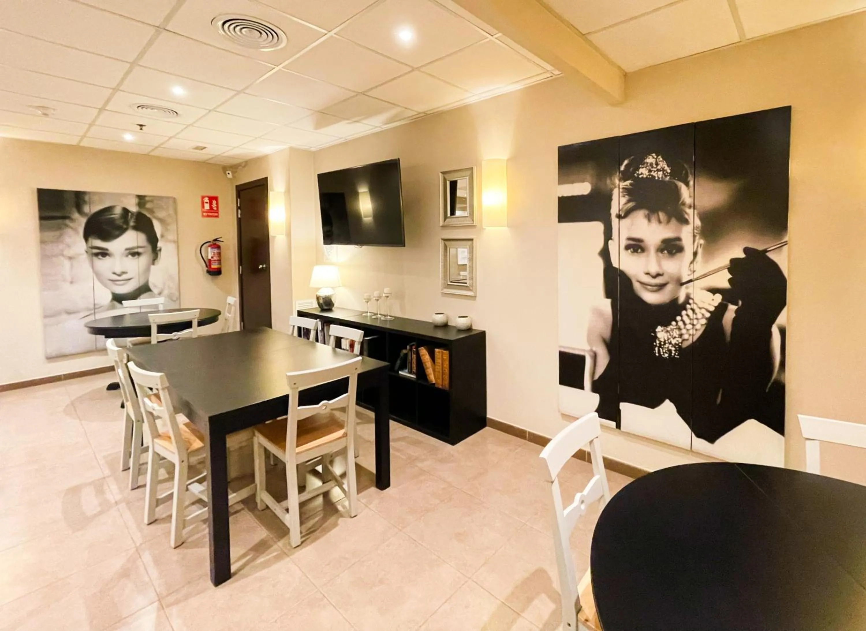 Buffet breakfast in SM Hotel Teatre Auditori