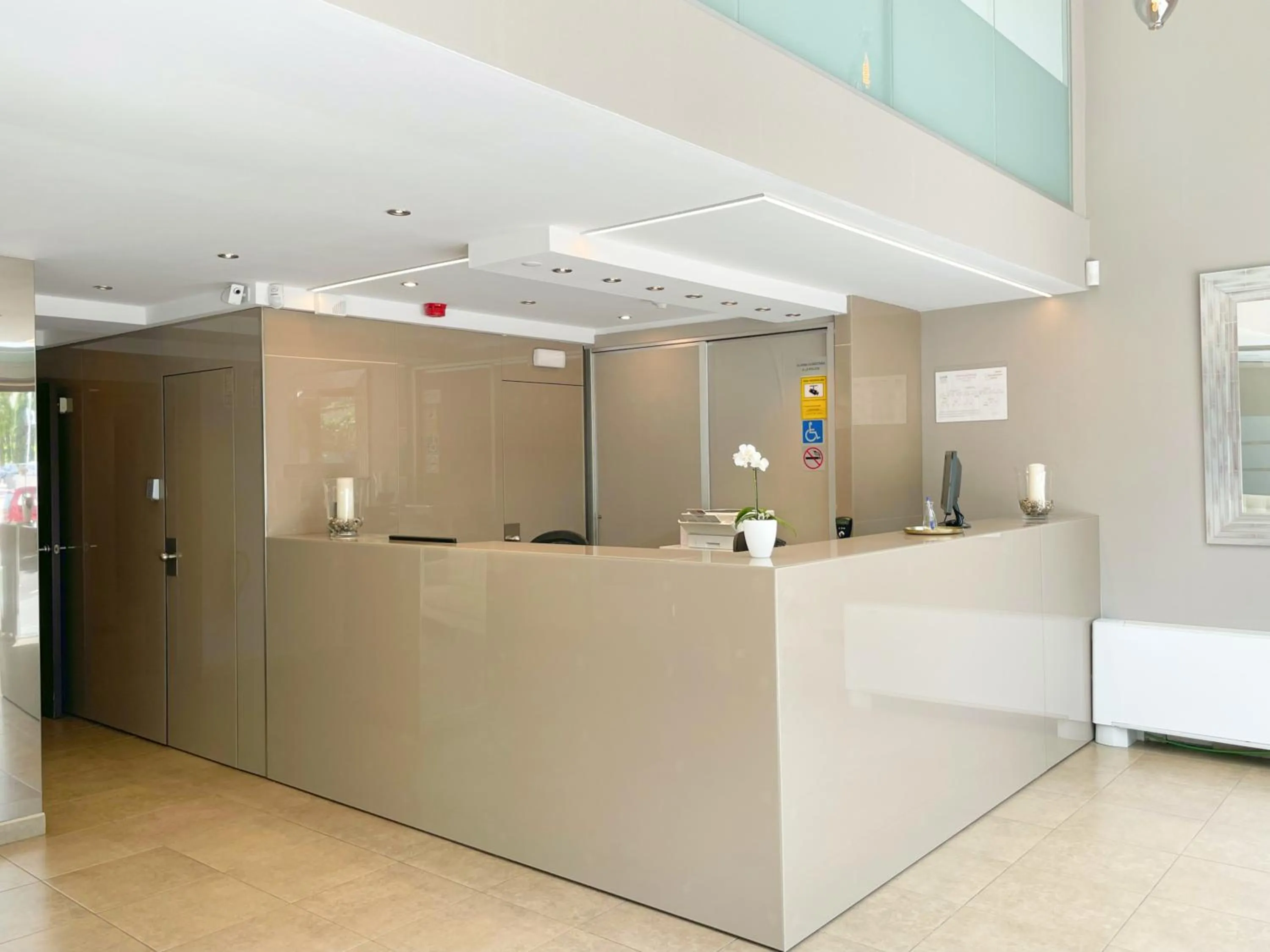 Lobby or reception in SM Hotel Teatre Auditori