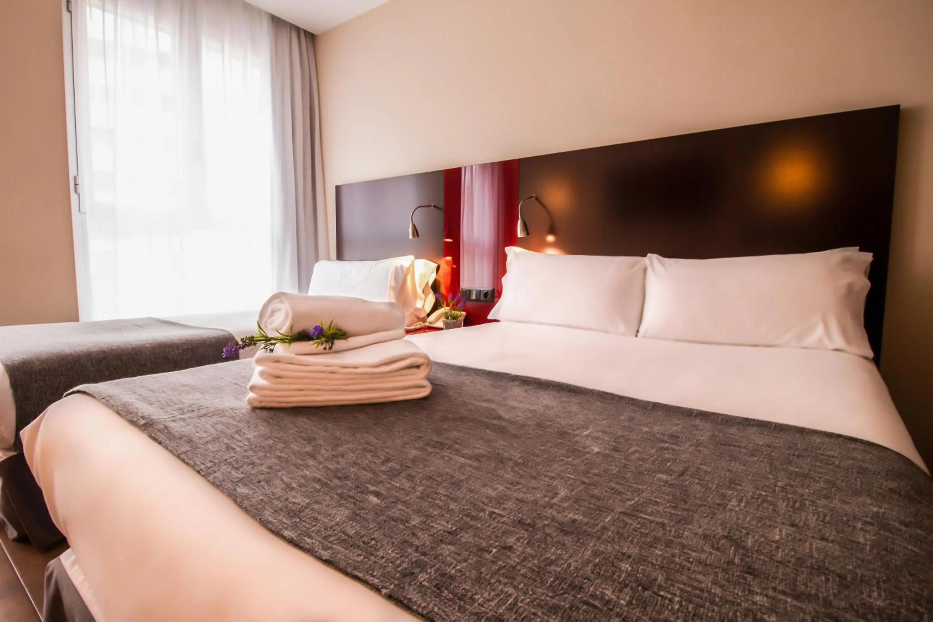 Bed in SM Hotel Teatre Auditori