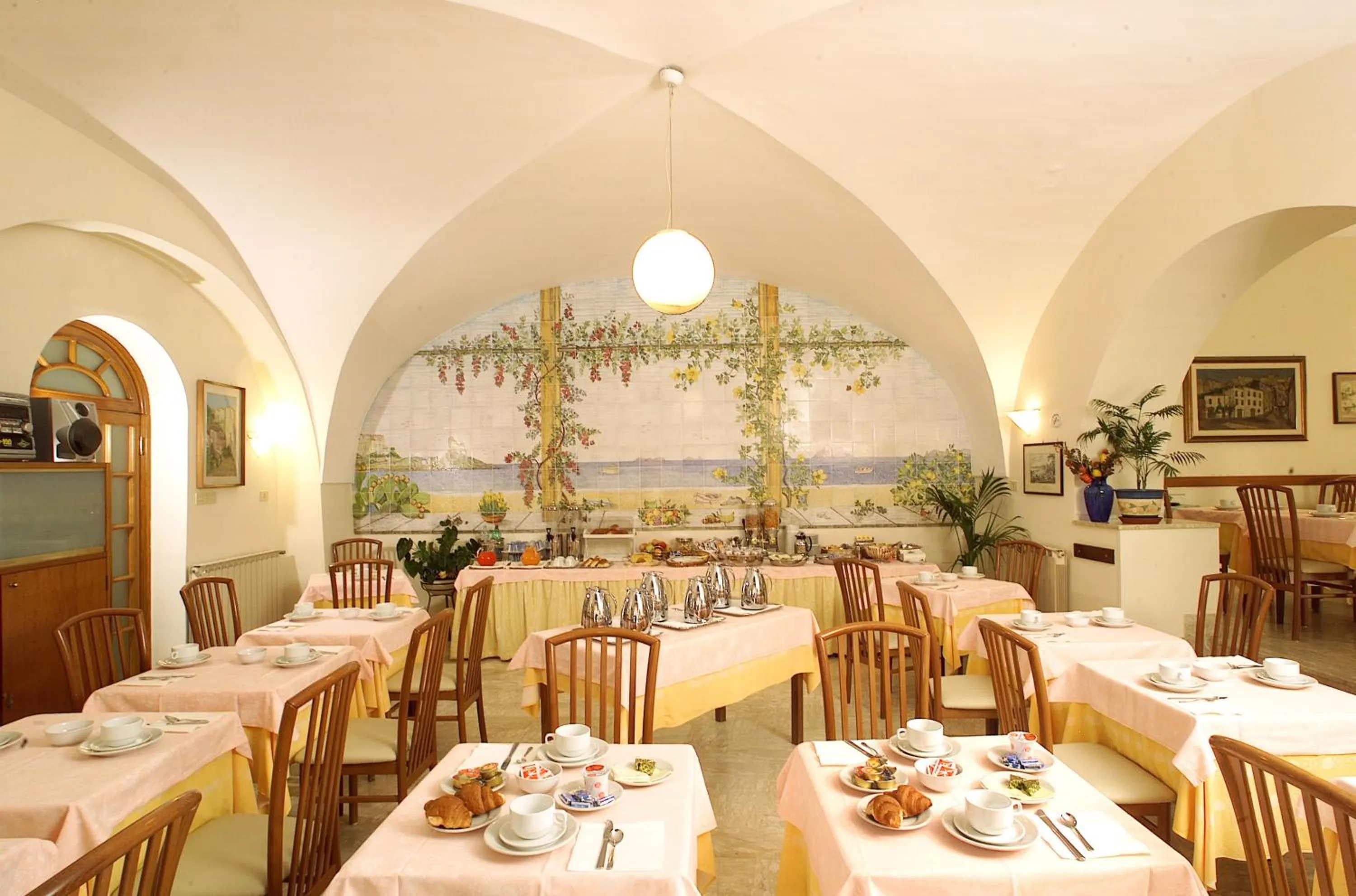 Buffet breakfast in Hotel Marconi