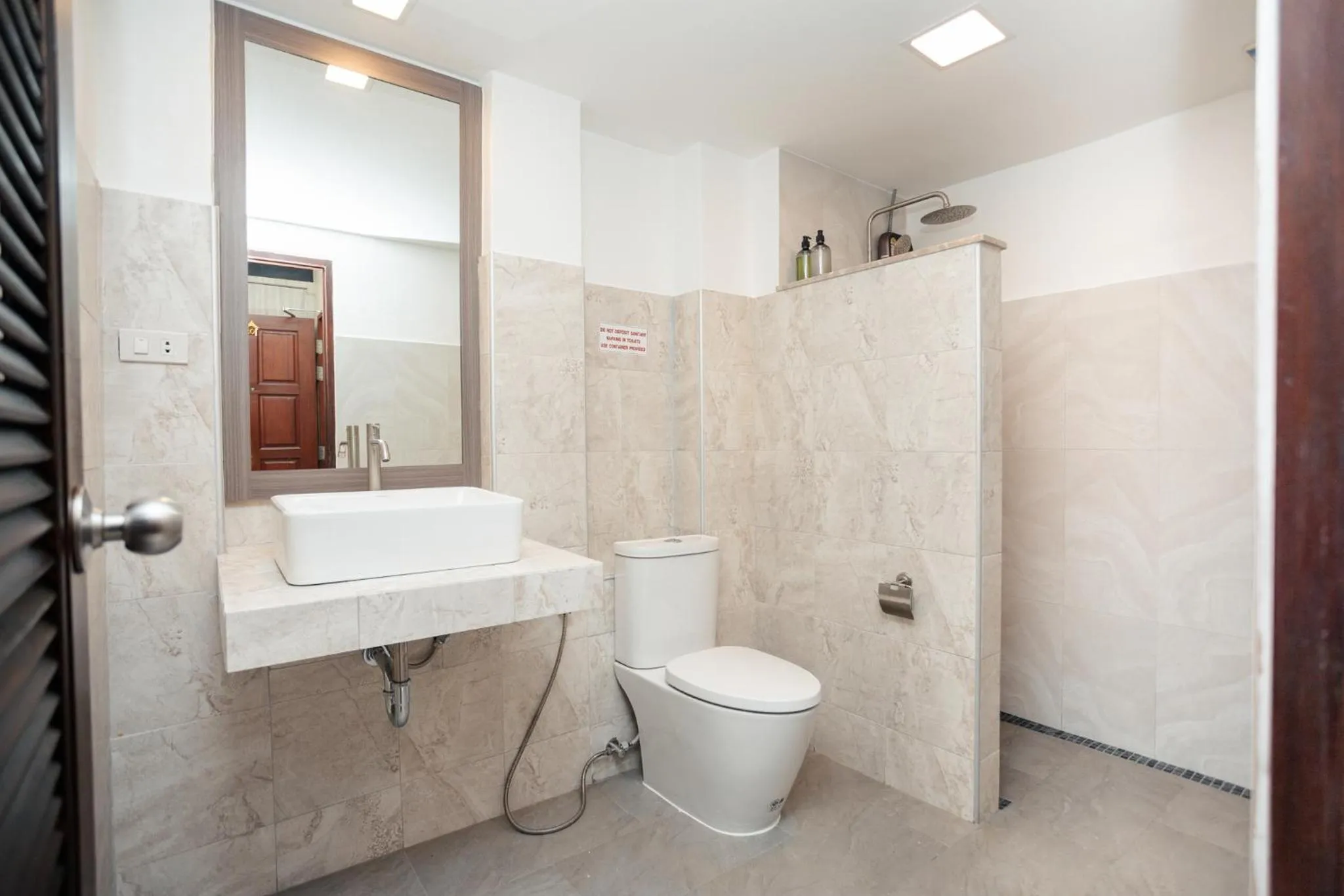 Toilet in Baan Ban Dalay