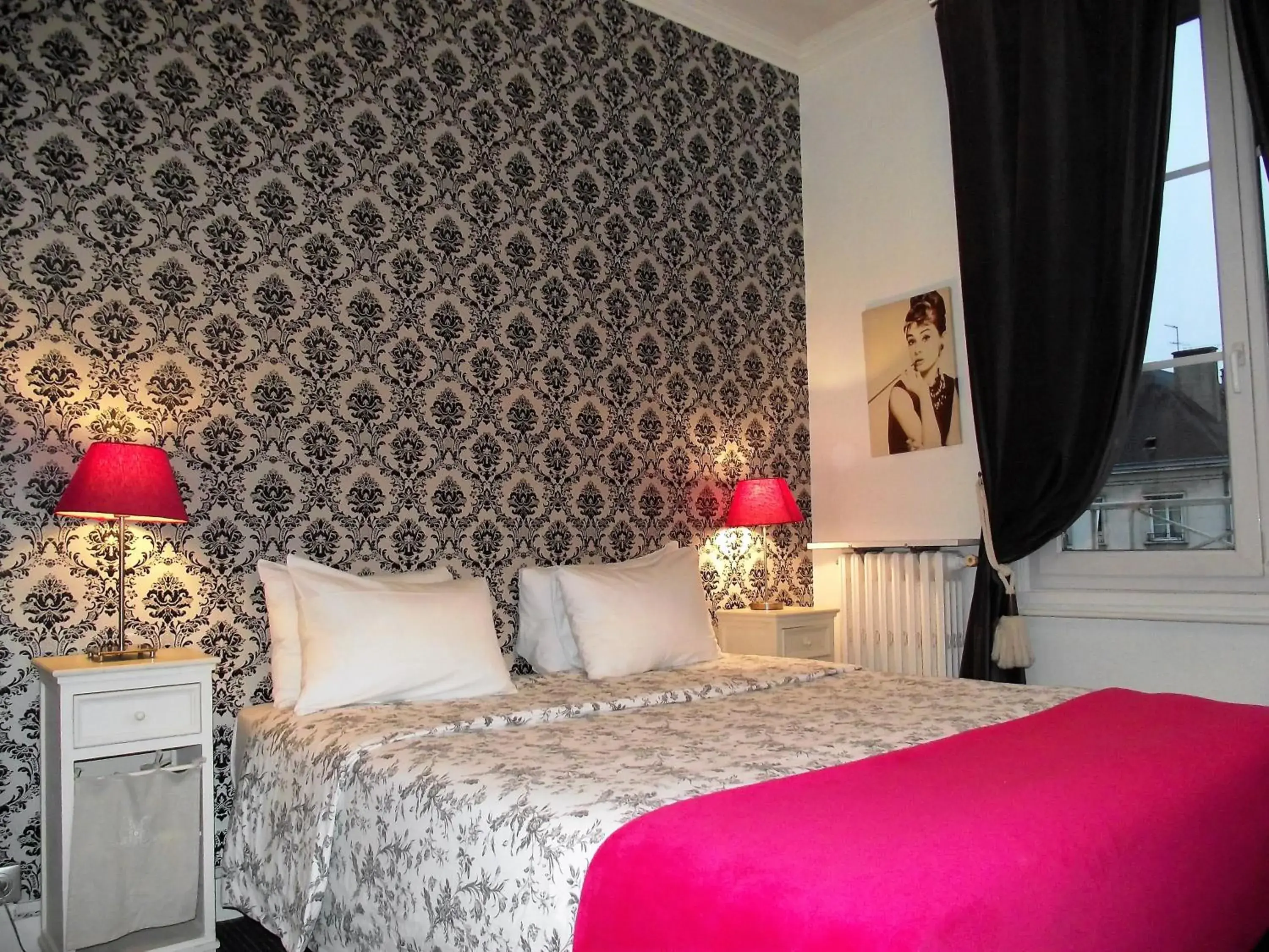 Superior Double Room in Hotel Mondial Superior Double Room in Hotel Mondial