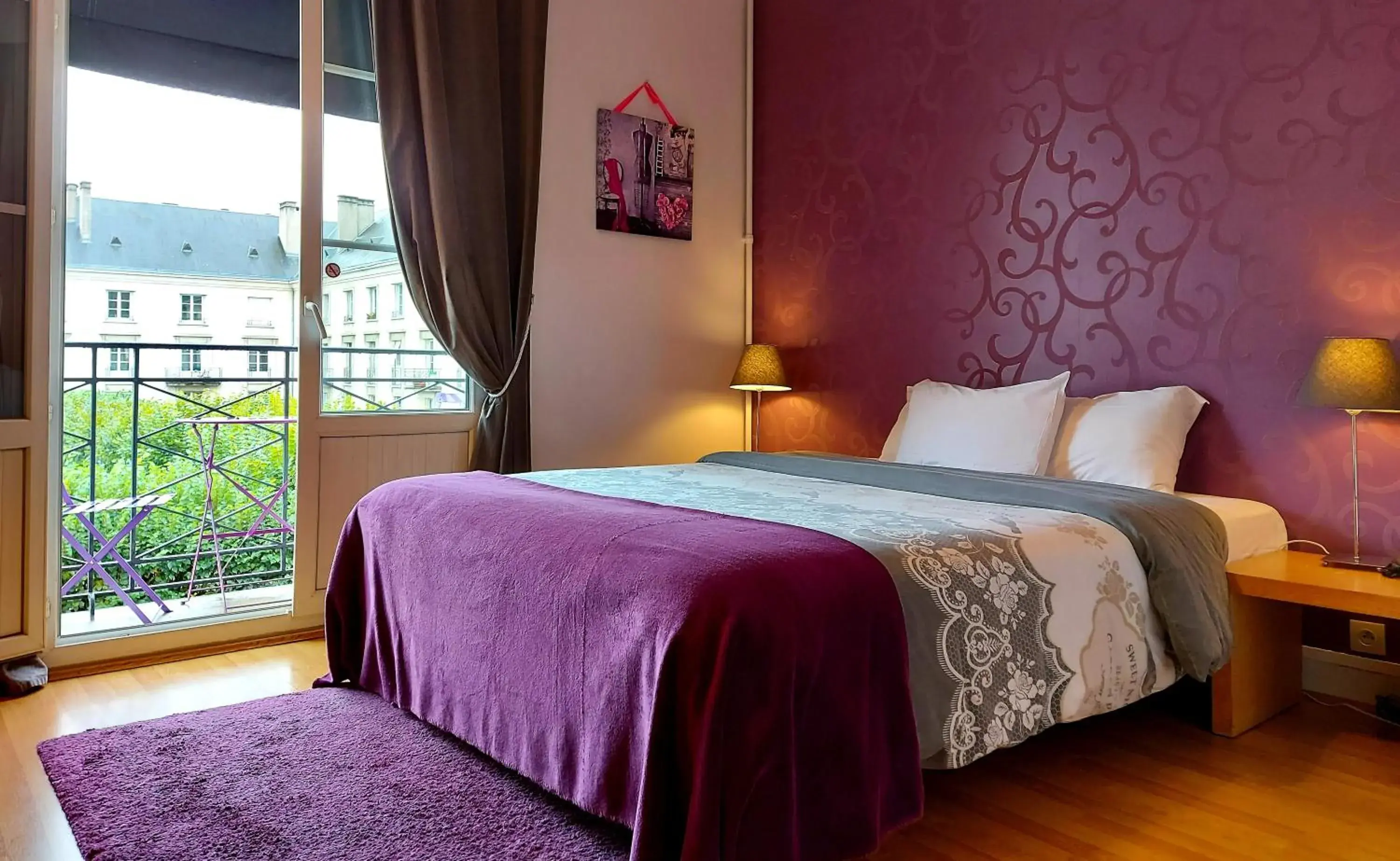 King Room with Balcony in Hotel Mondial King Room with Balcony in Hotel Mondial