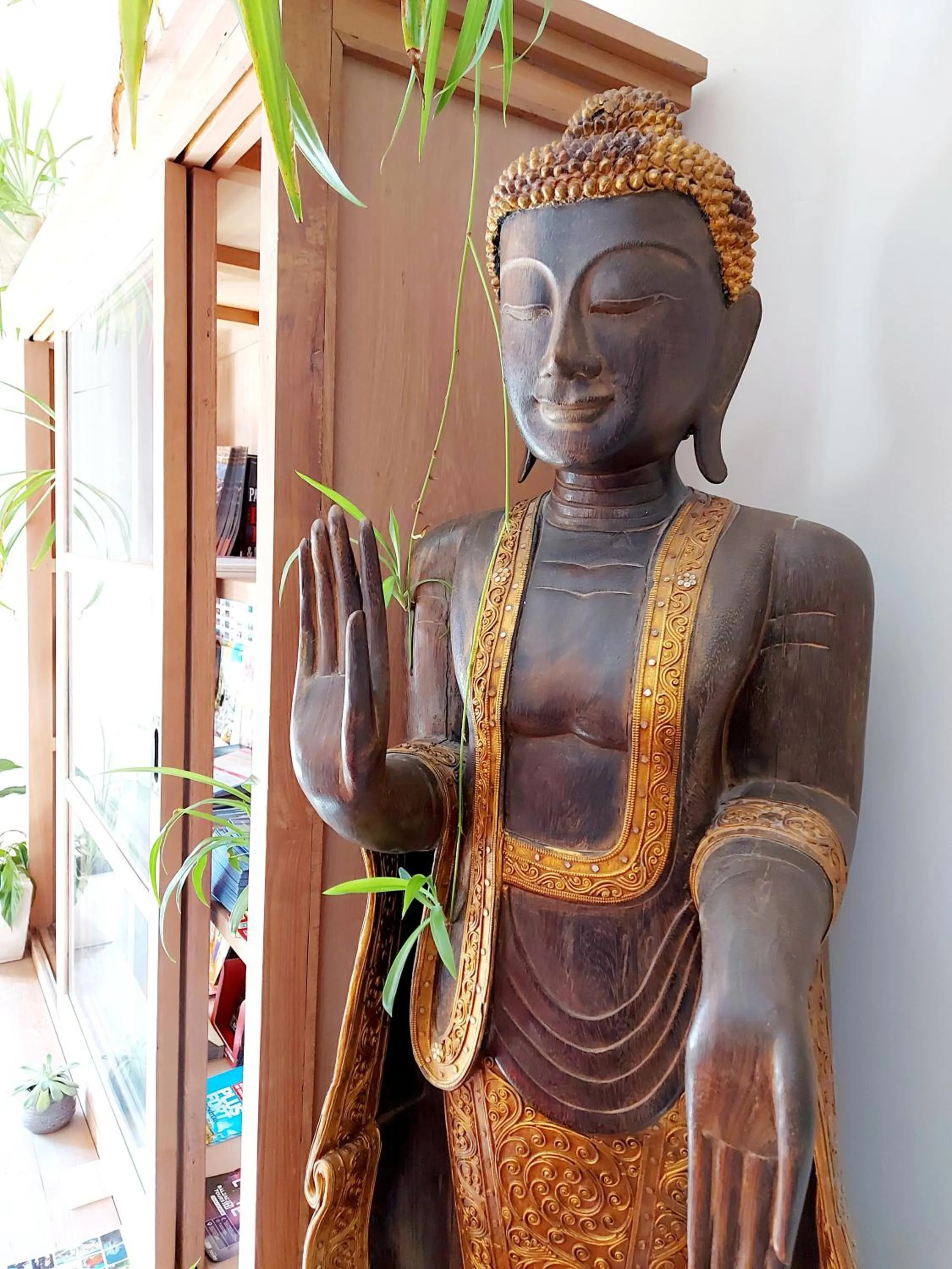 Restaurant/places to eat in Hotel Mondial