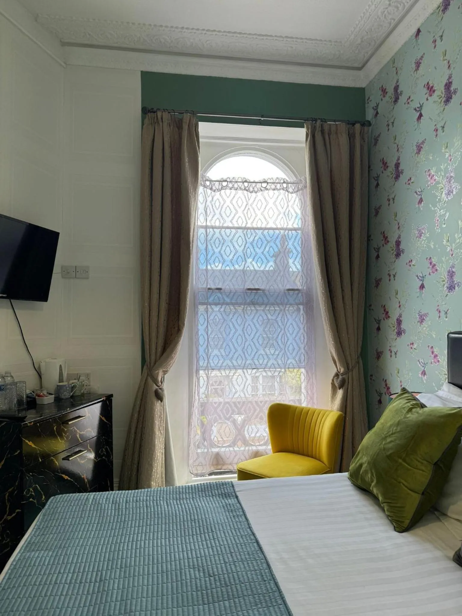 Bedroom, Bed in The Patricia