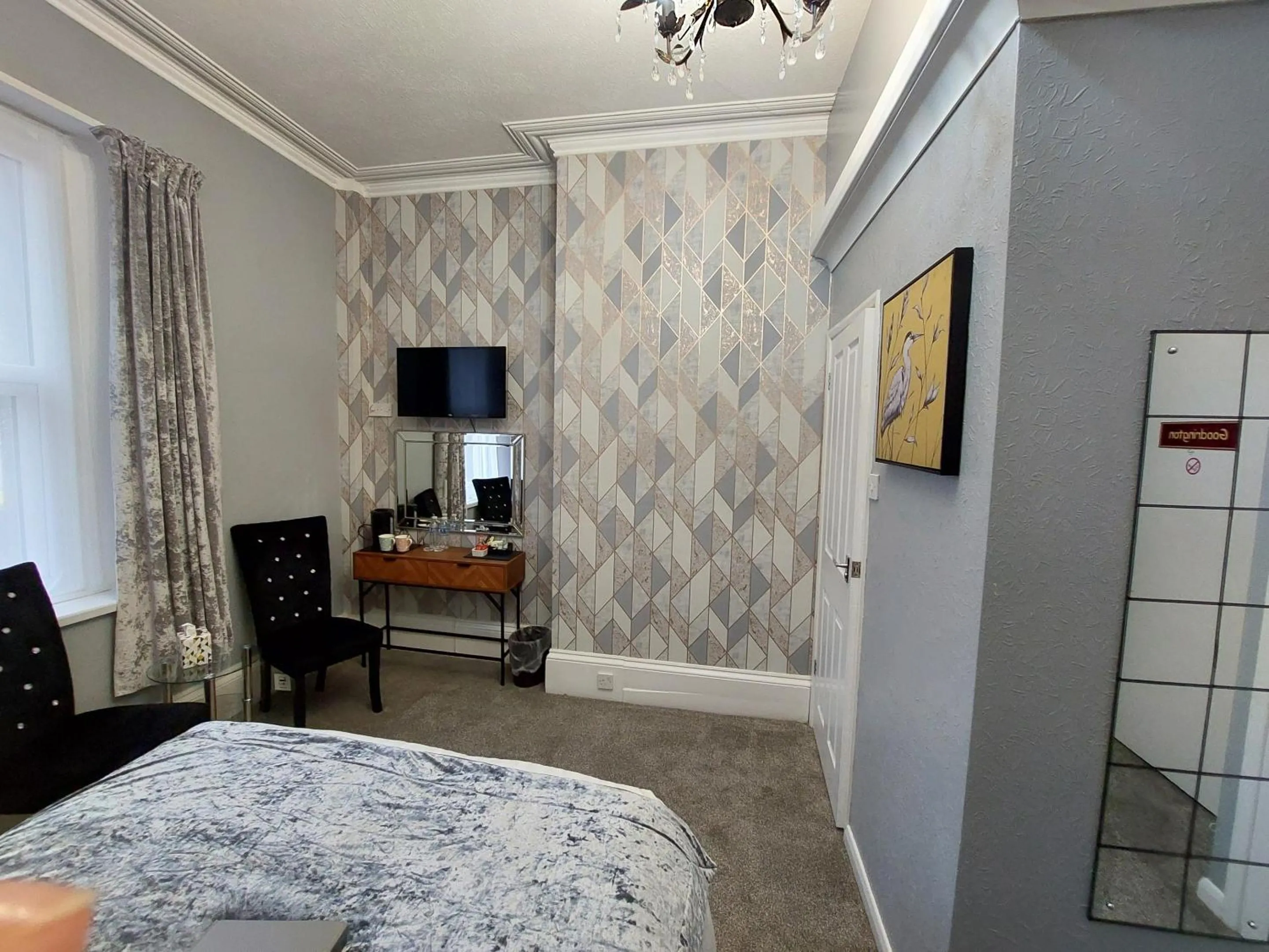 Bedroom, Bed in The Patricia