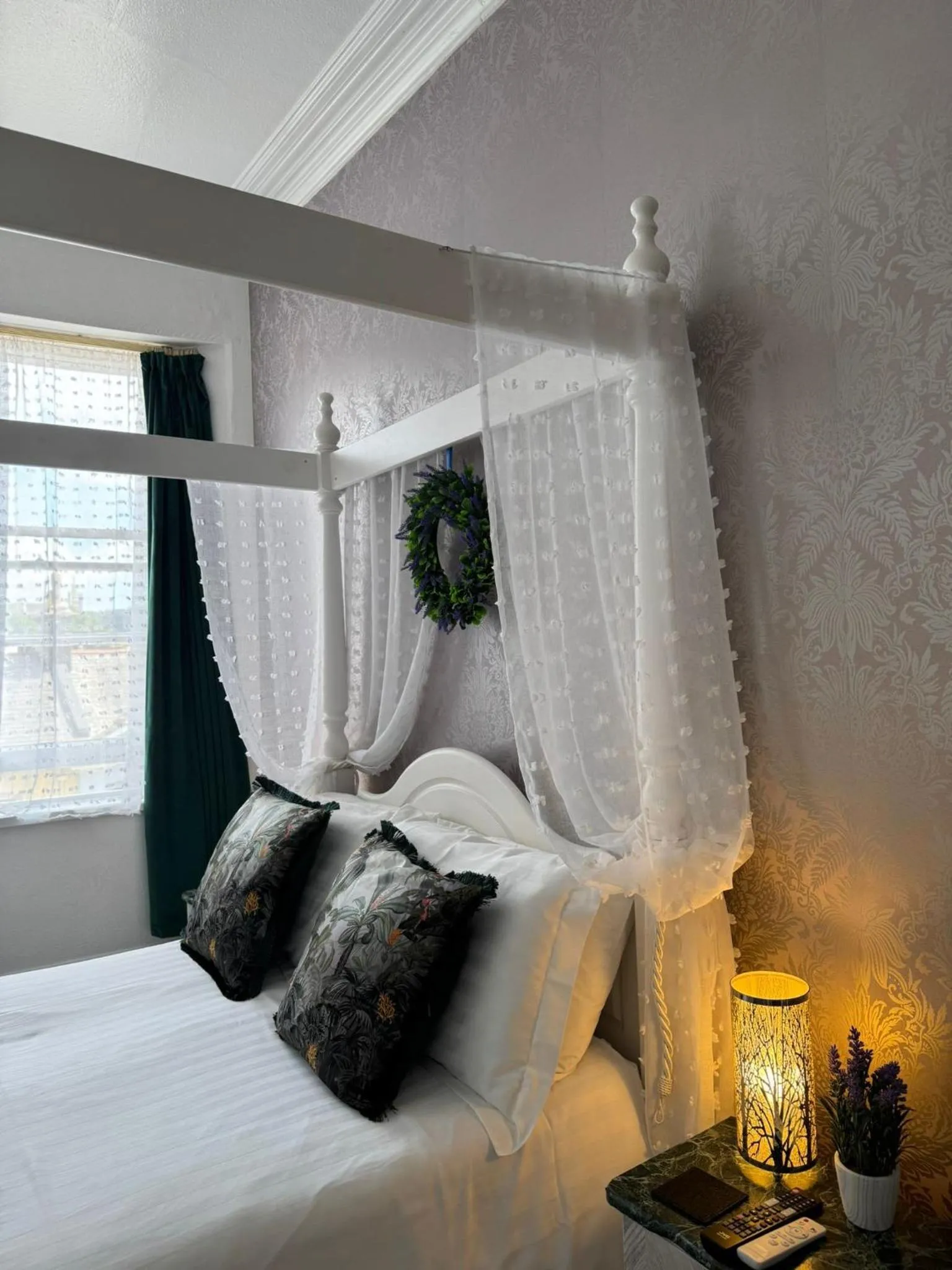 Bedroom, Bed in The Patricia