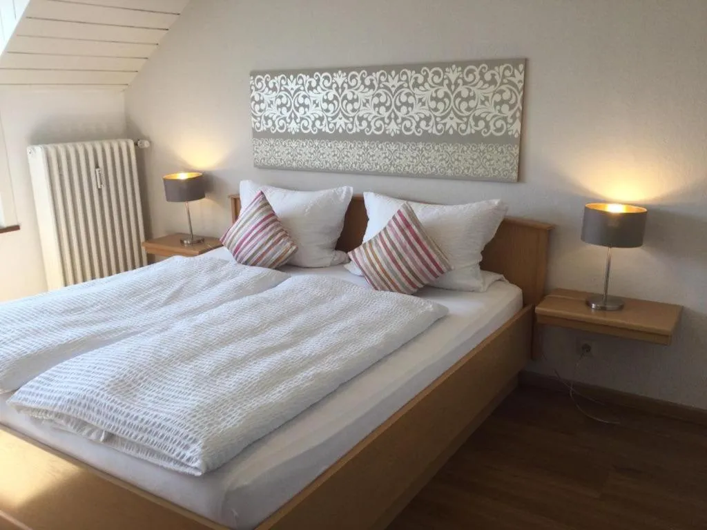 Bed in Gästehaus Am Rebenhang