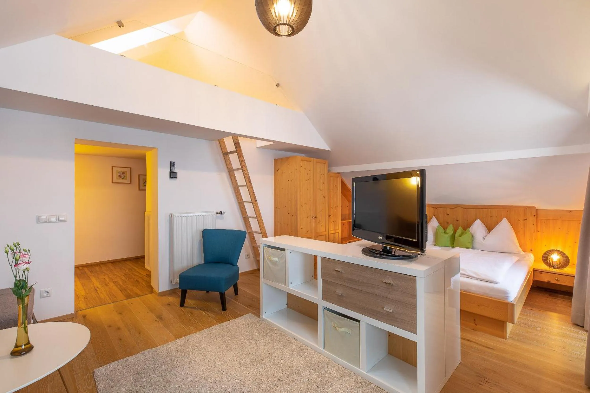 Photo of the whole room in Pension Antonia