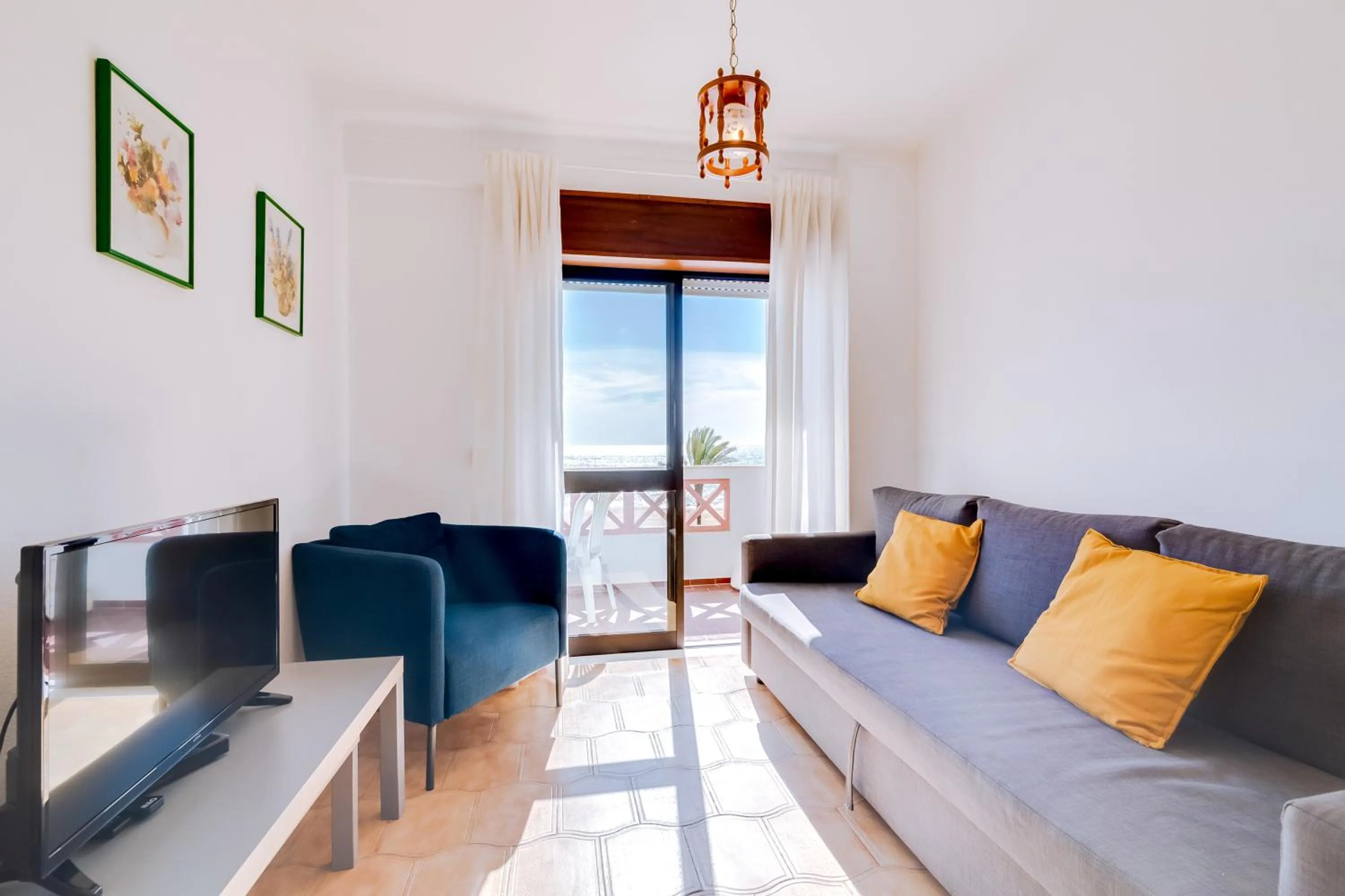 Living room in AL - Apartamento Girassol