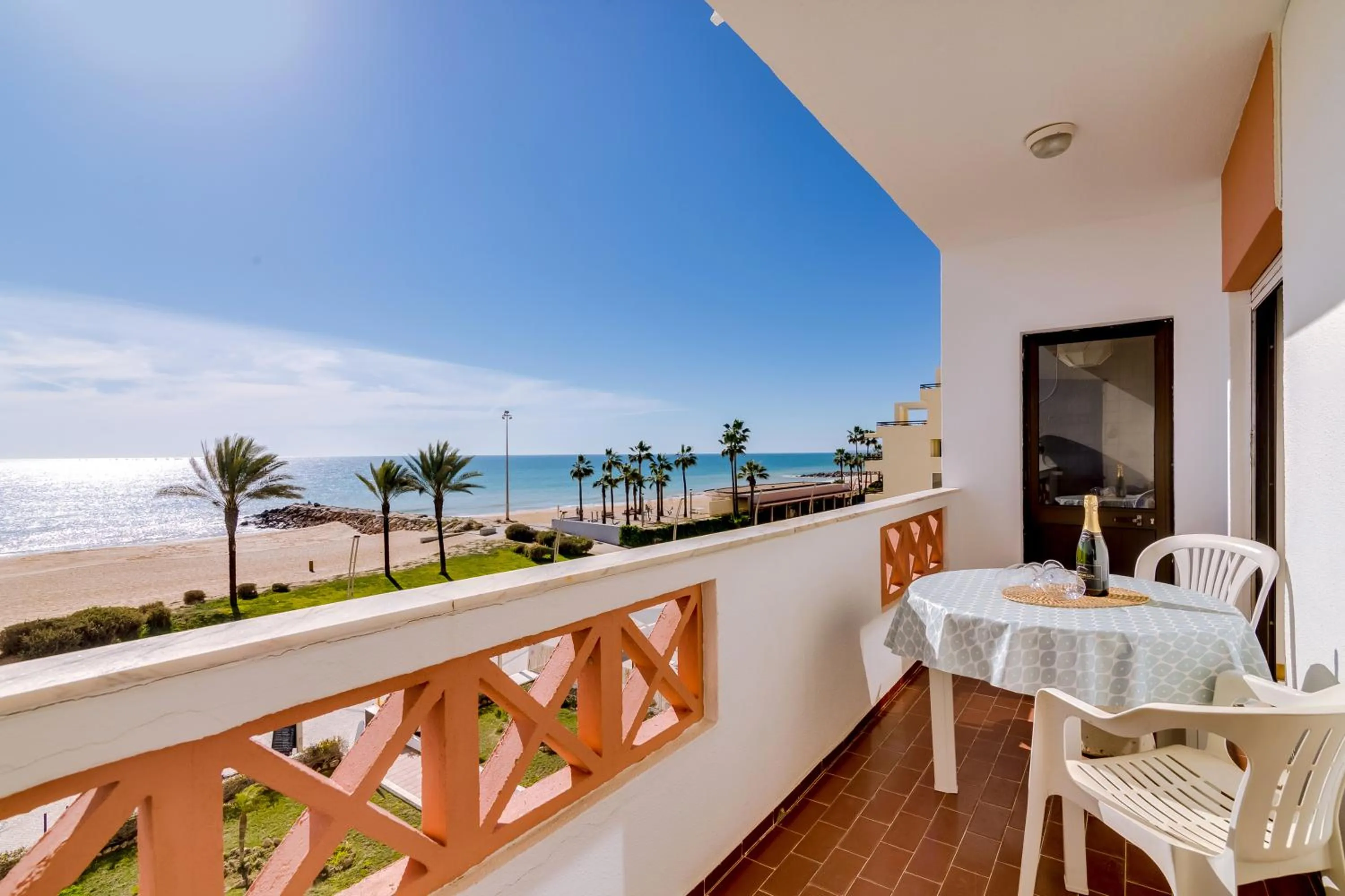 Balcony/Terrace in AL - Apartamento Girassol