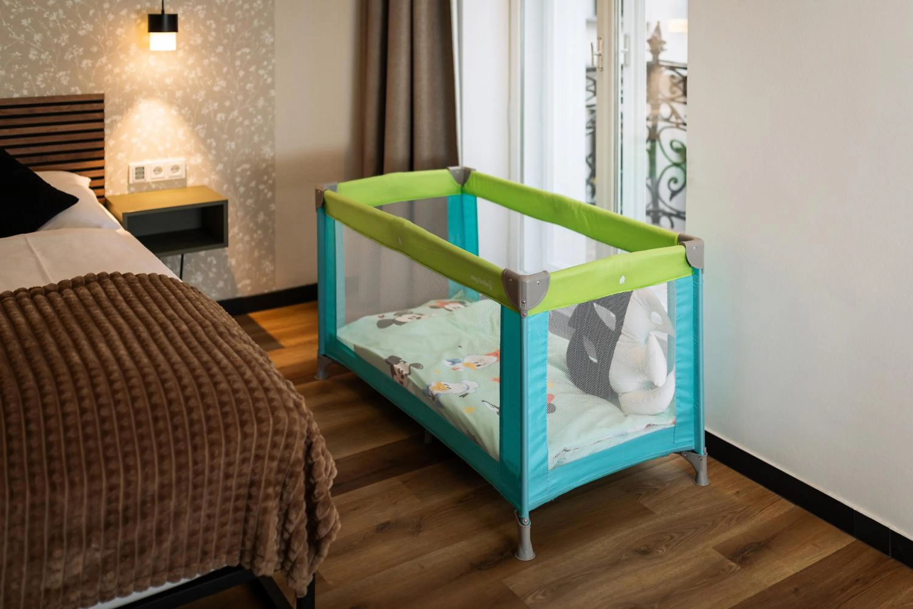 cot, Bed in Urban Jungle Apartments