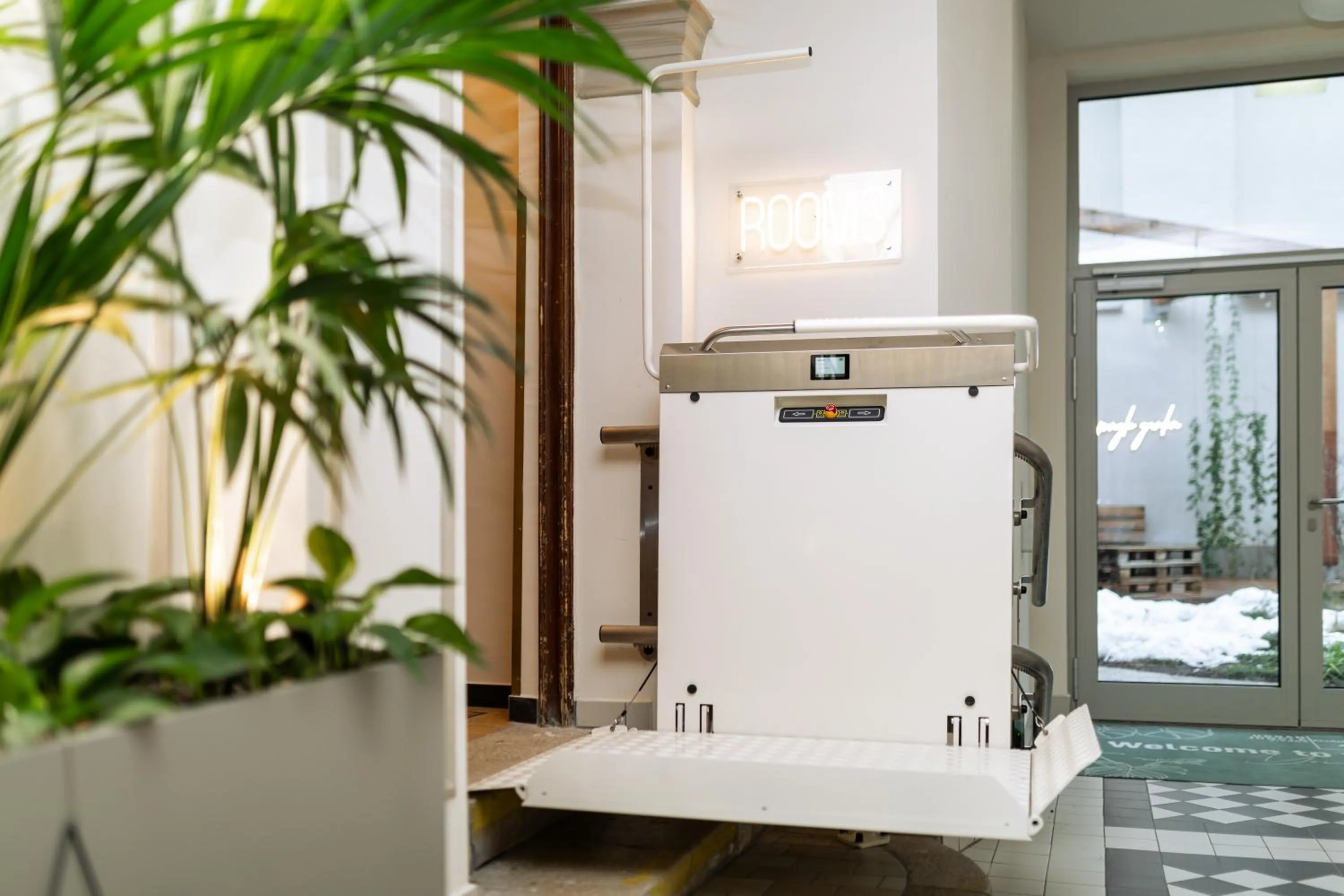 Facade/entrance in Urban Jungle Apartments