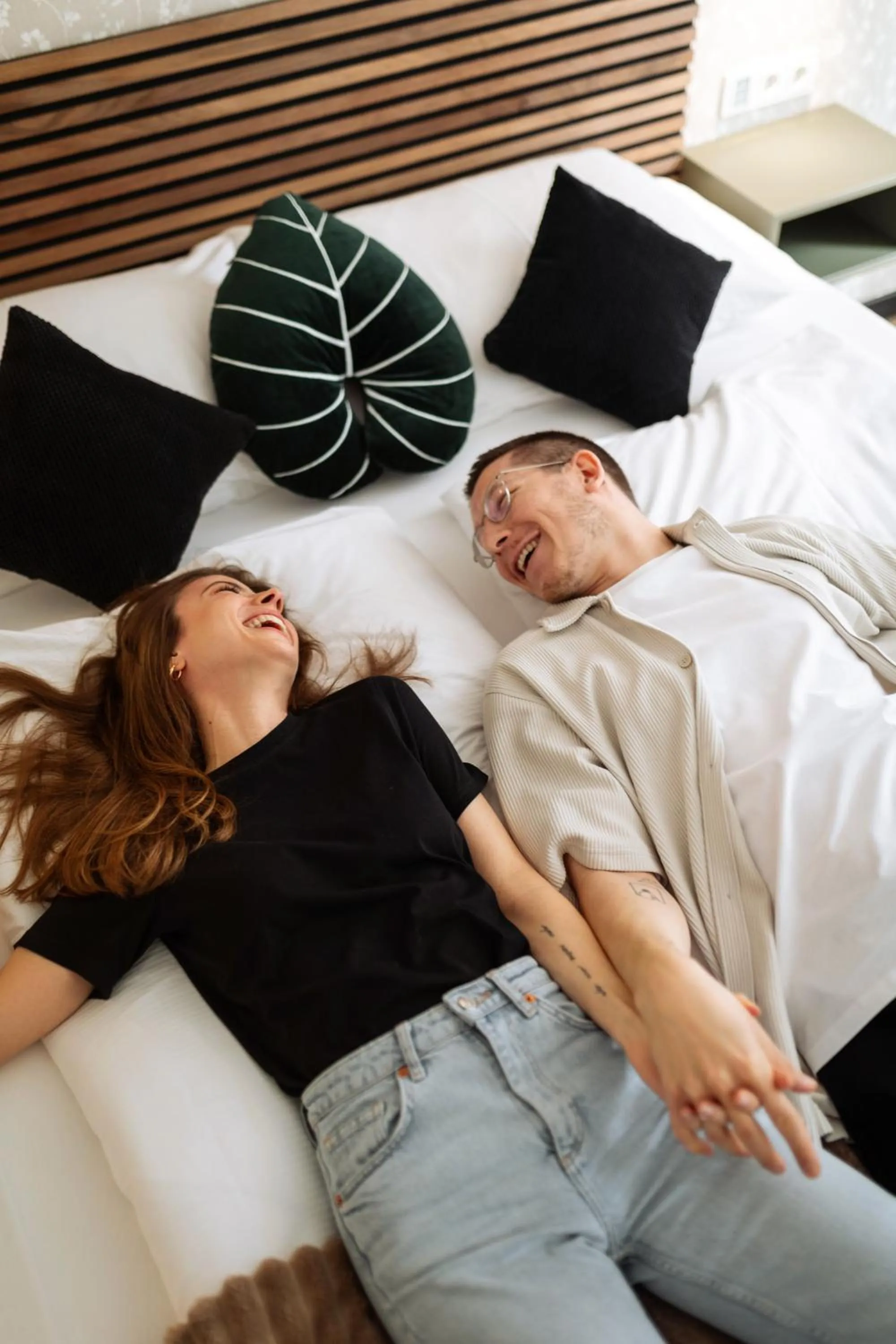 Bed in Urban Jungle Apartments