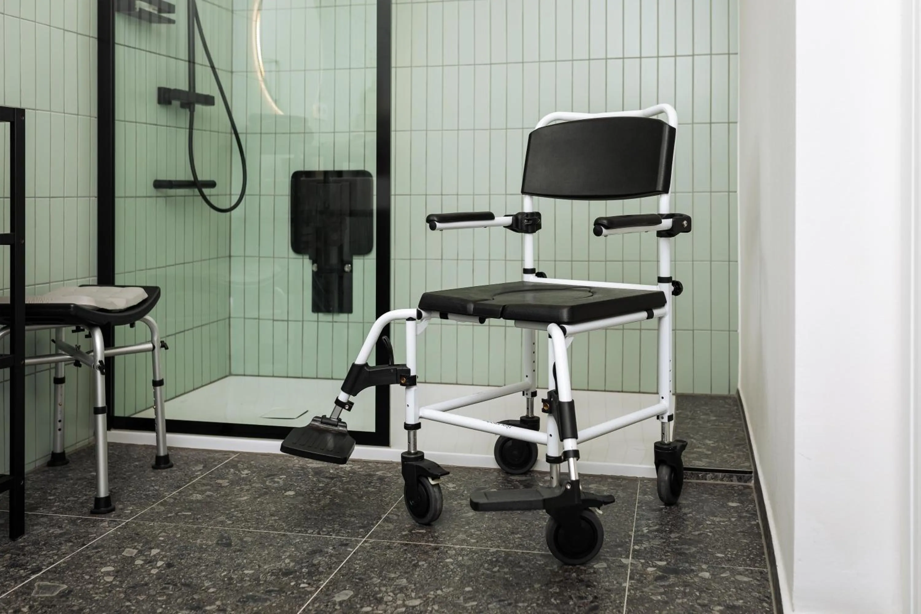 Shower in Urban Jungle Apartments