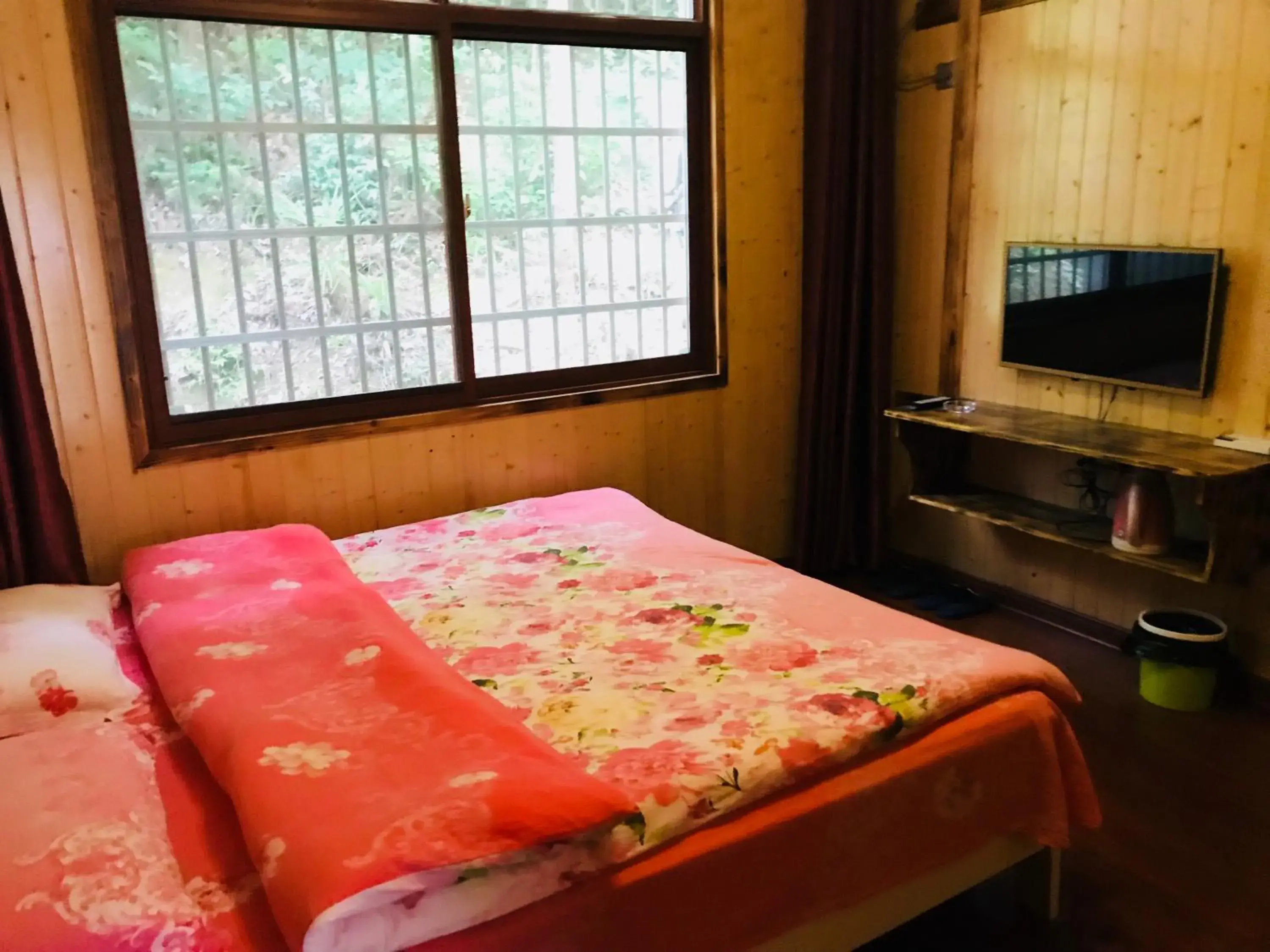 Double Room in Zhangjiajie one step to heaven inn (Yangjiajie ticket office) Double Room in Zhangjiajie one step to heaven inn (Yangjiajie ticket office)