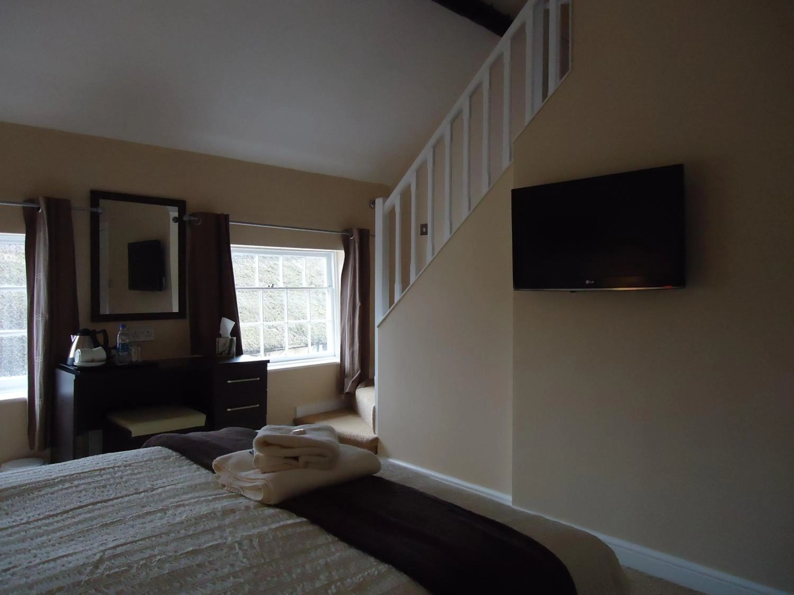 Bed in The Silverton Inn