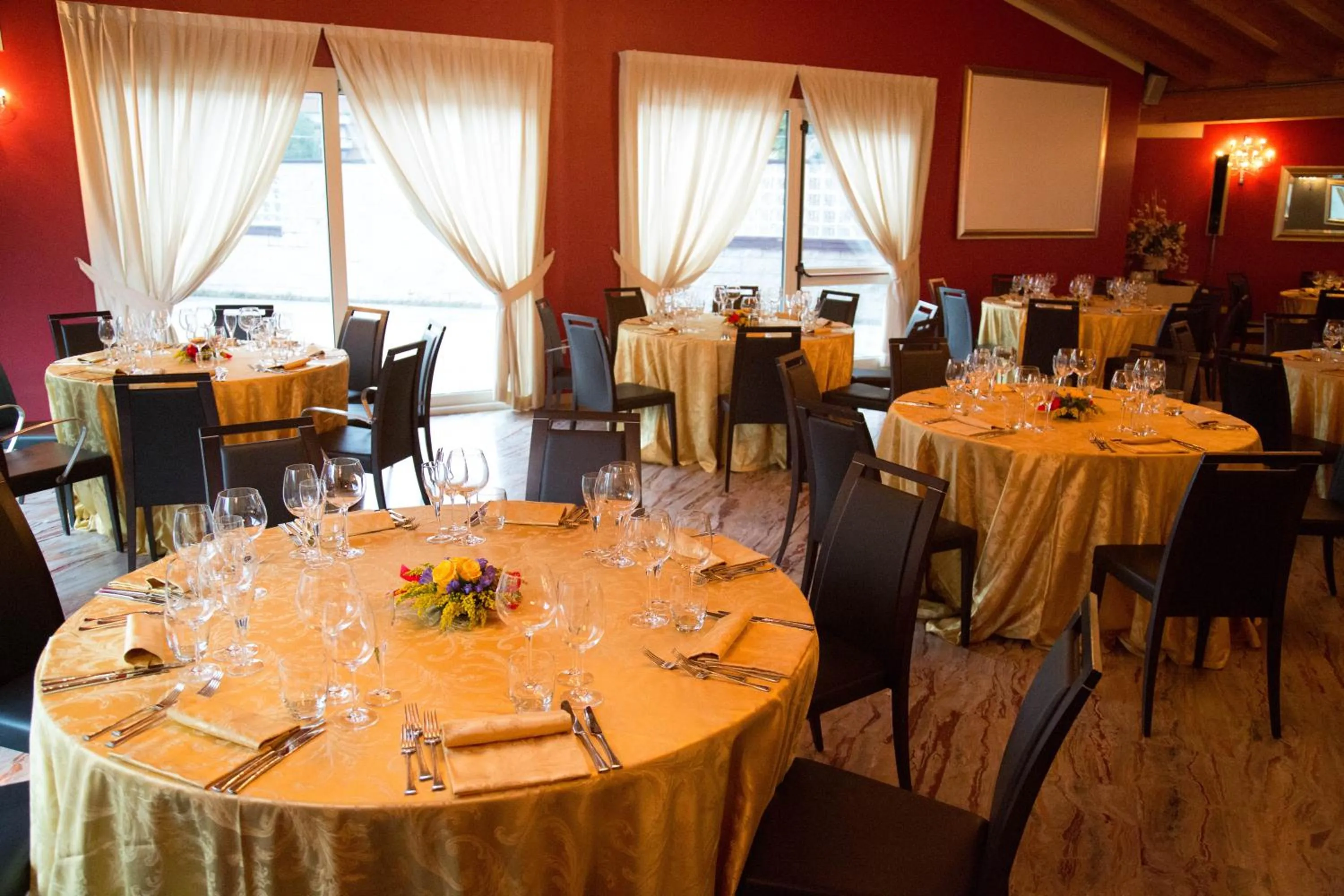 Restaurant/places to eat in Hotel San Martino