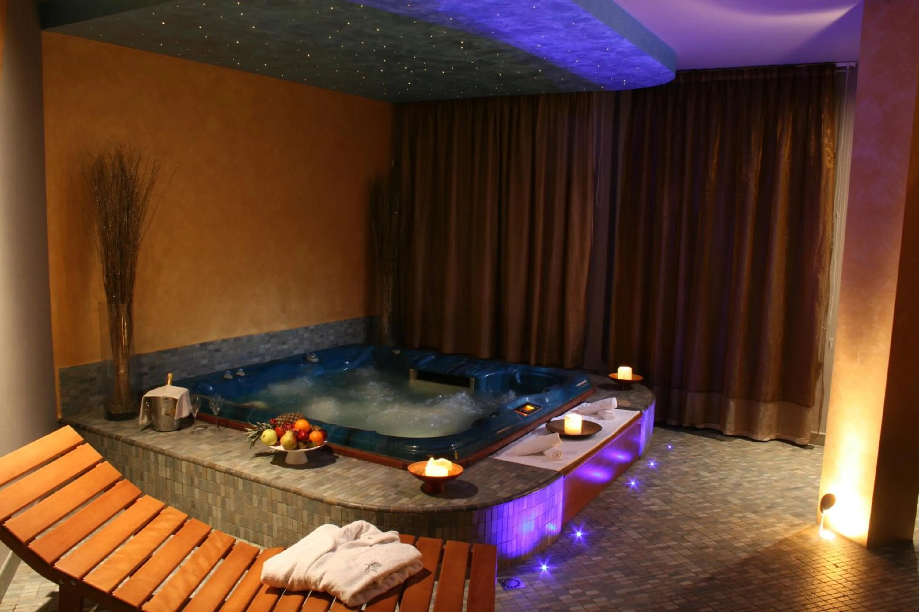 Hot Tub in Hotel San Martino