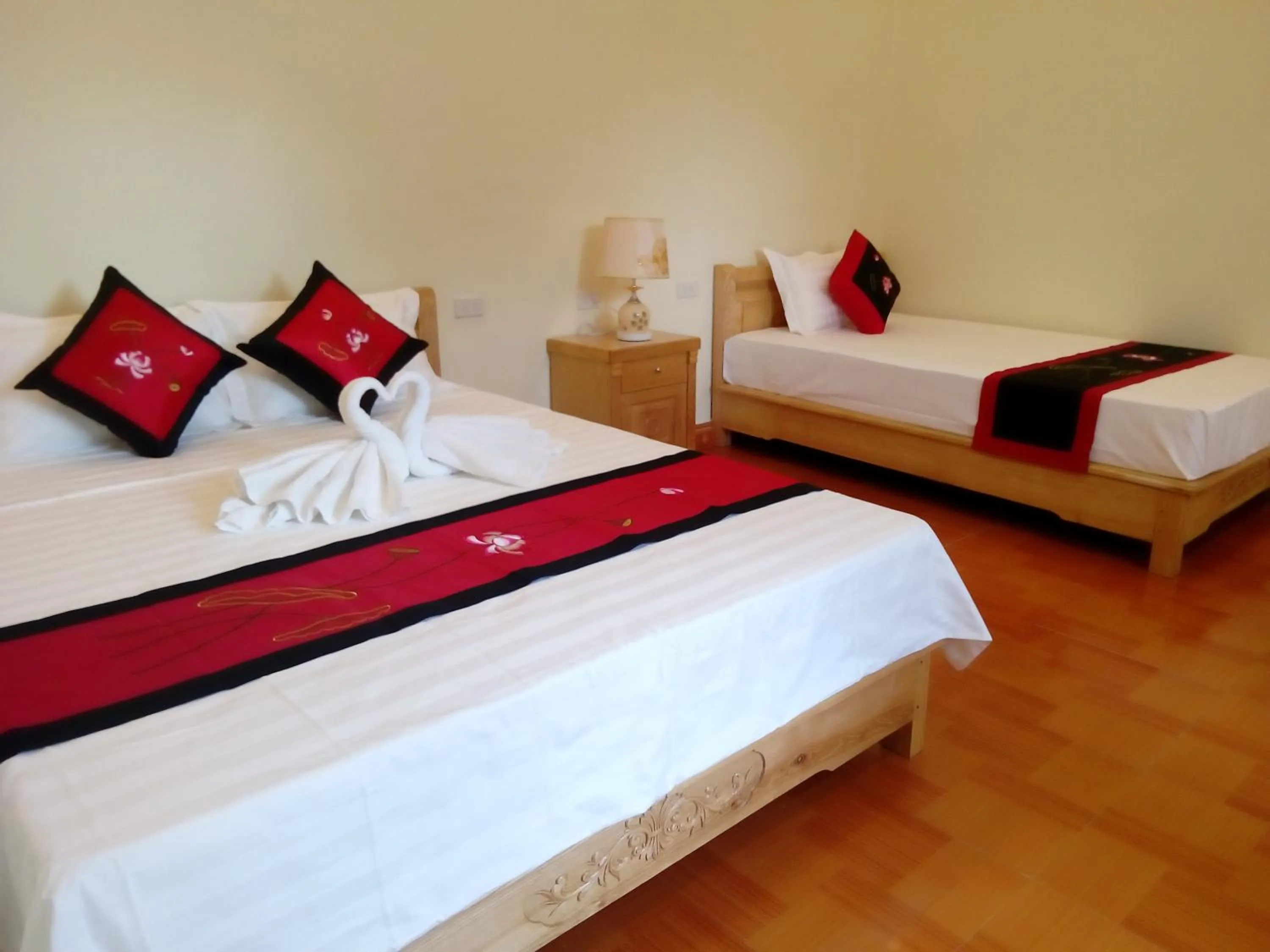 Bed in Tam Coc Smile Homestay