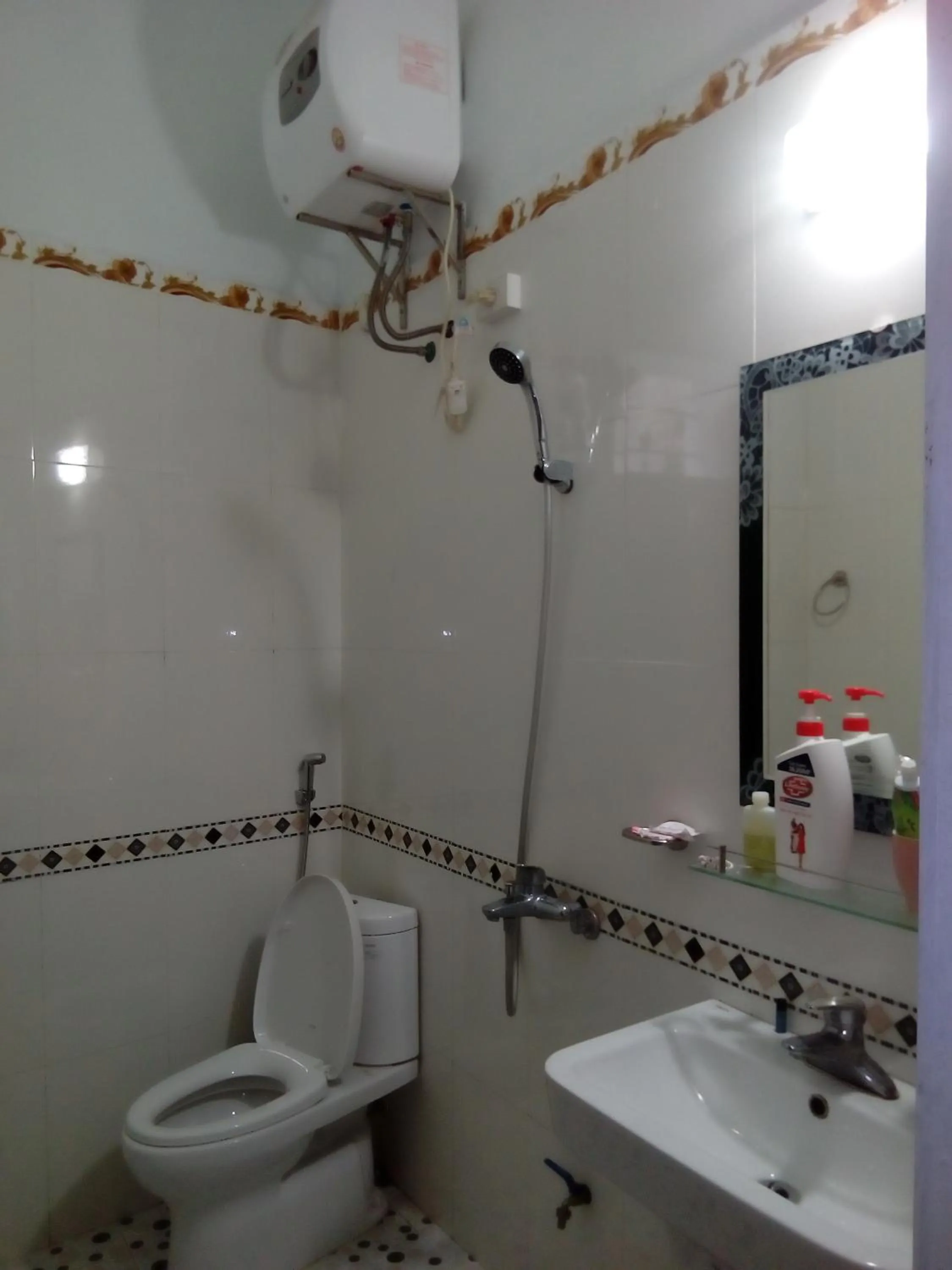 Toilet in Tam Coc Smile Homestay