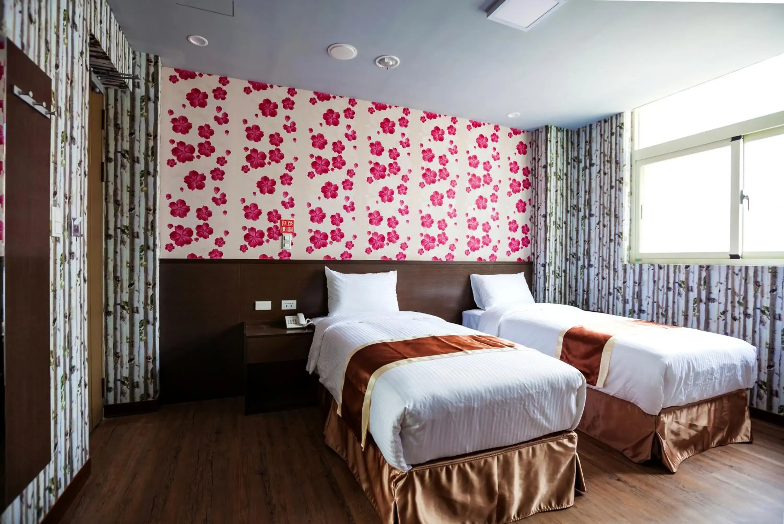 On site, Bed in A Ace Hotel On site, Bed in A Ace Hotel