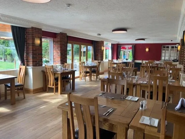 Restaurant/places to eat in Springfield Country Hotel, Leisure Club & Spa