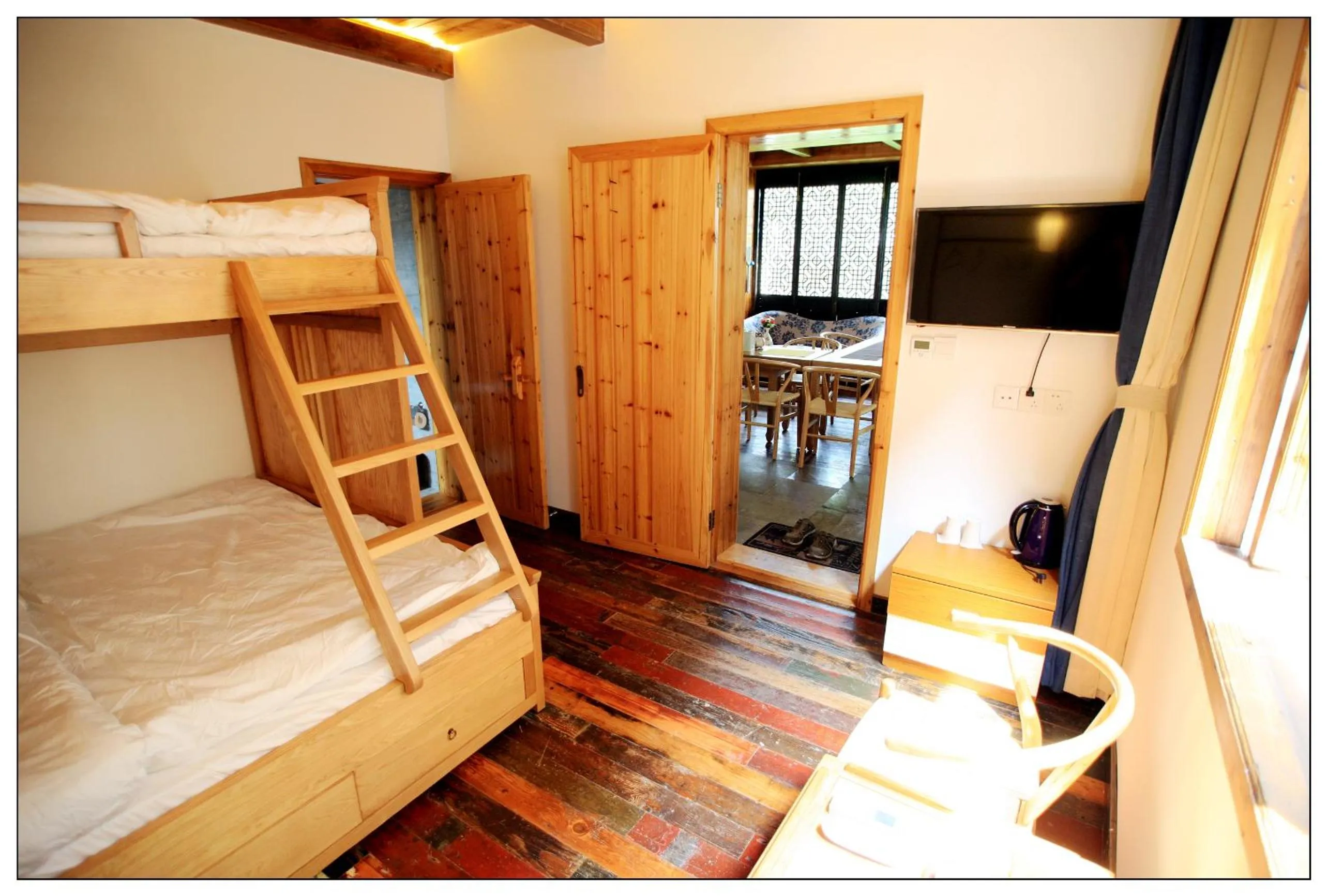 Photo of the whole room, Bed in Tongli Begonia Flowers Guesthouse