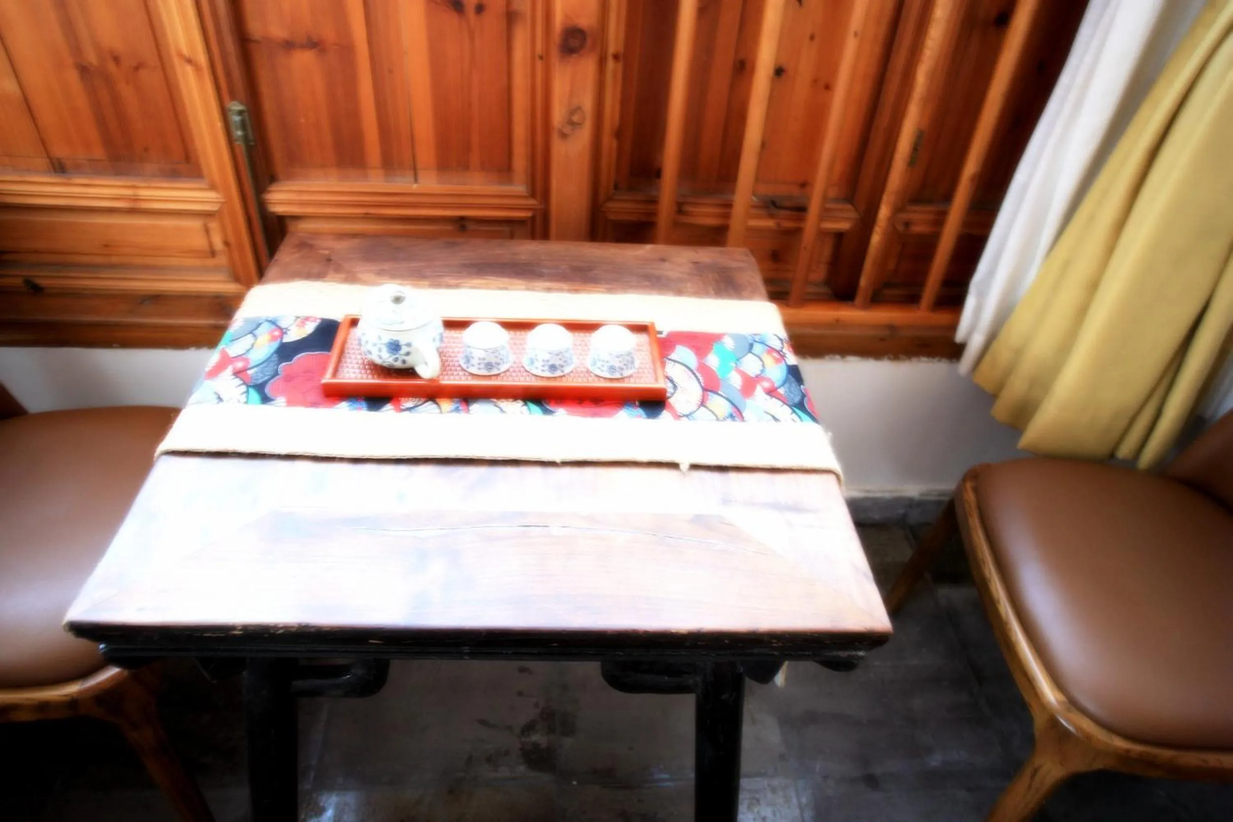 Library in Tongli Begonia Flowers Guesthouse