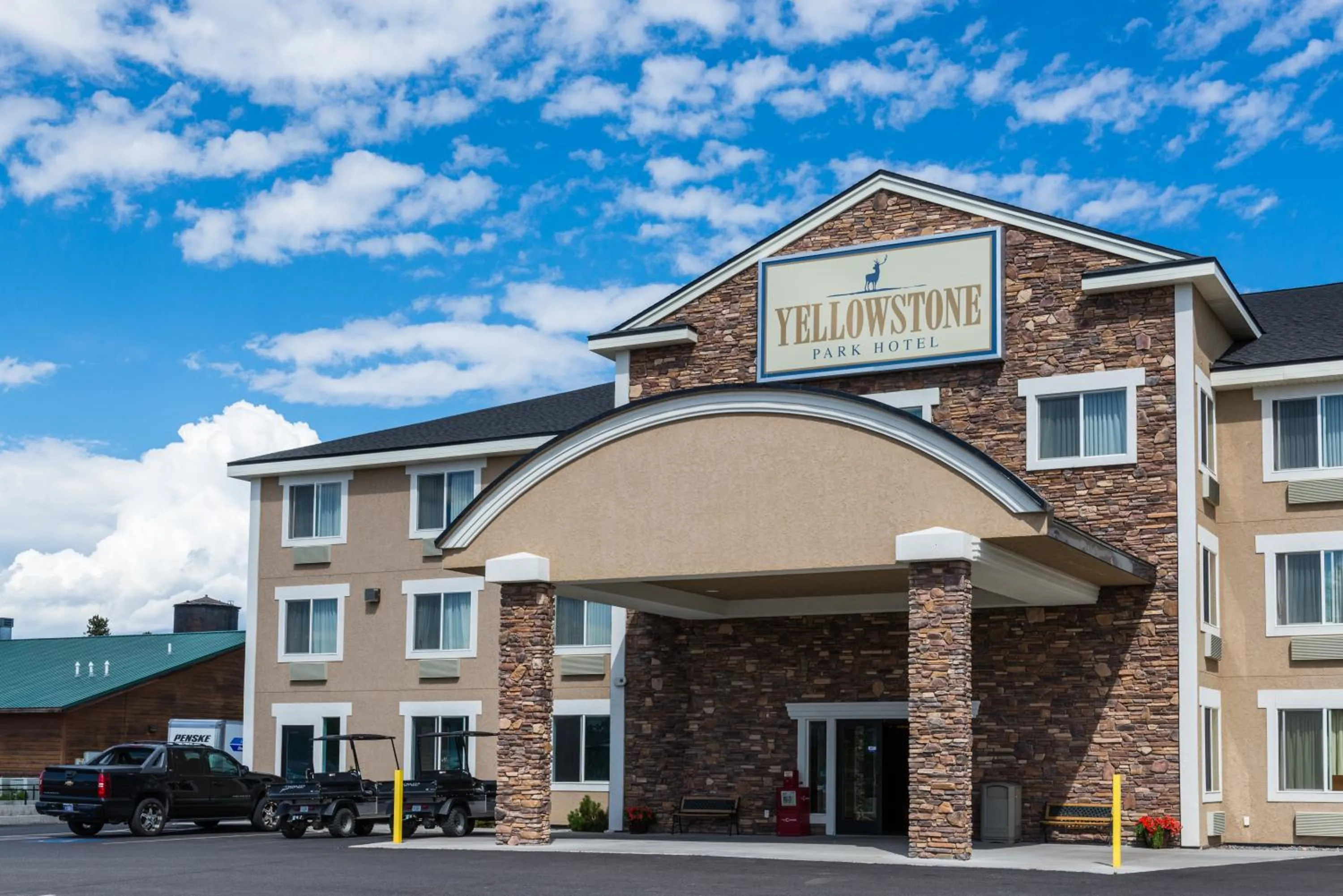 Property building in Yellowstone Park Hotel