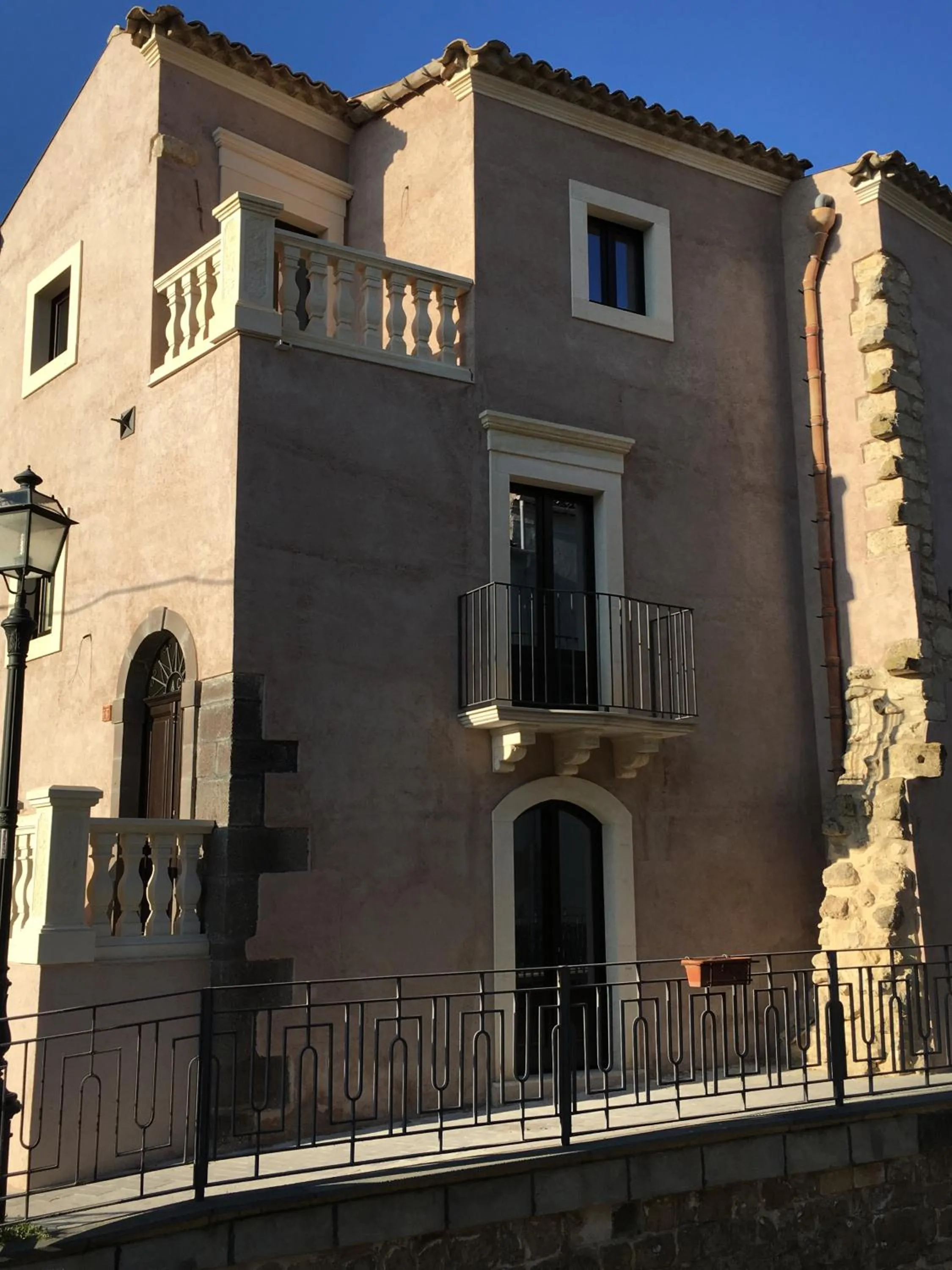 Property building in B&B Santapau Charme Living