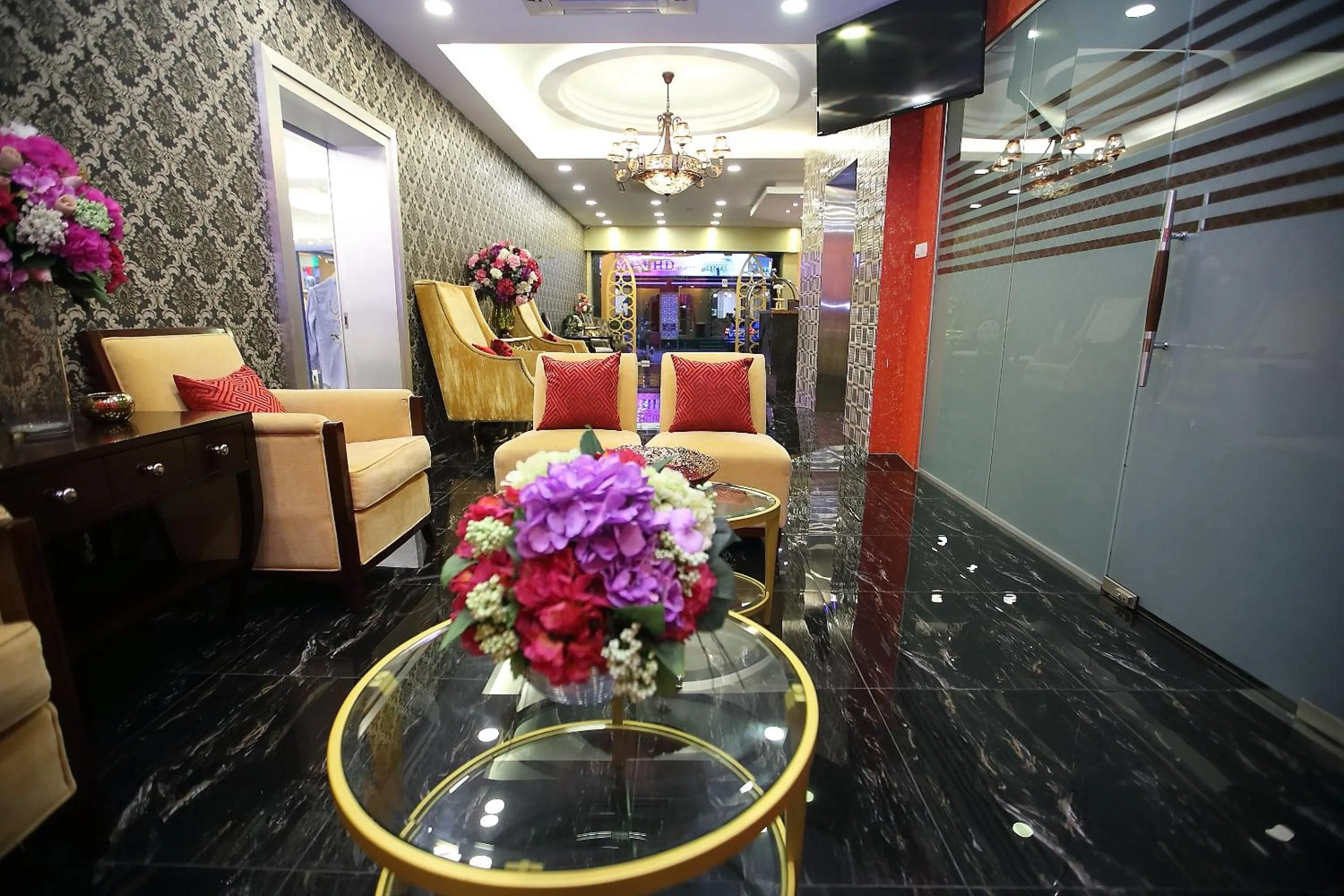 Lobby or reception in Al Khatiri Hotel