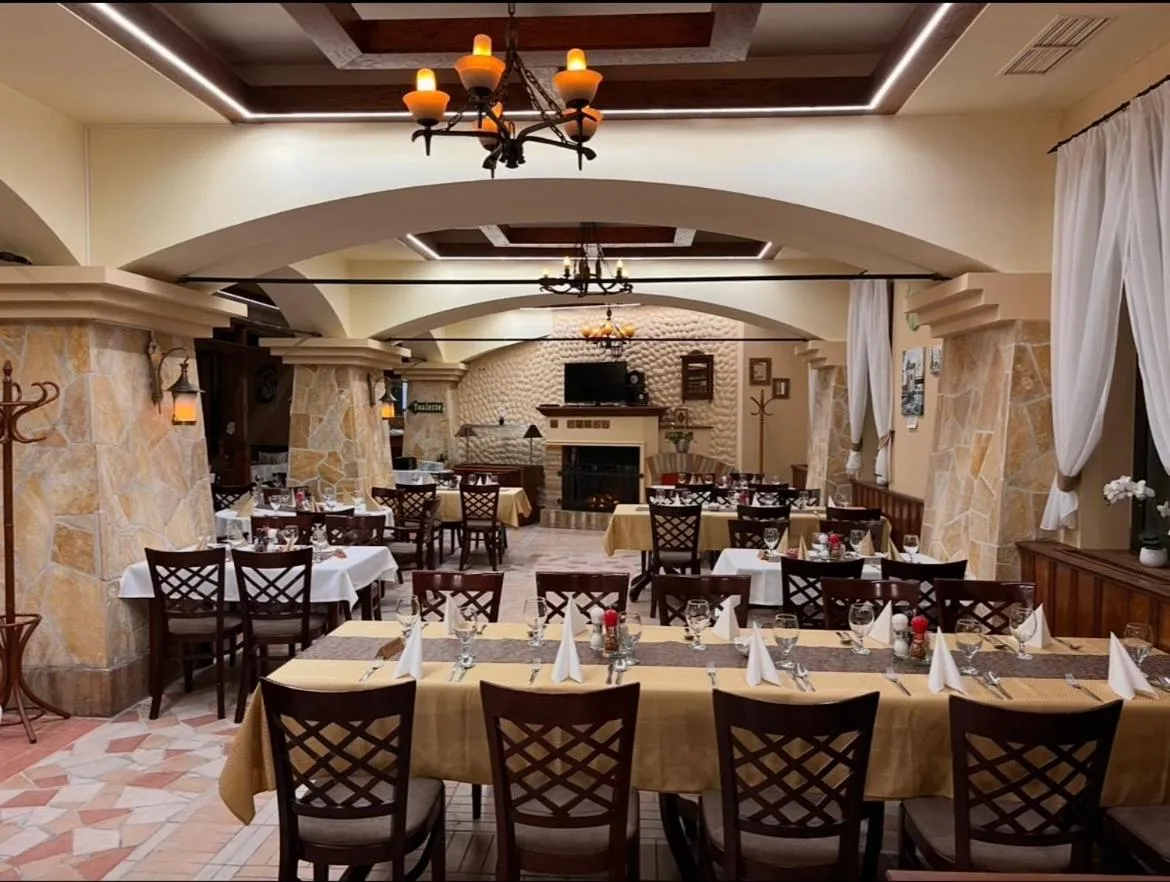 Restaurant/places to eat in Vadász Panzió és Étterem