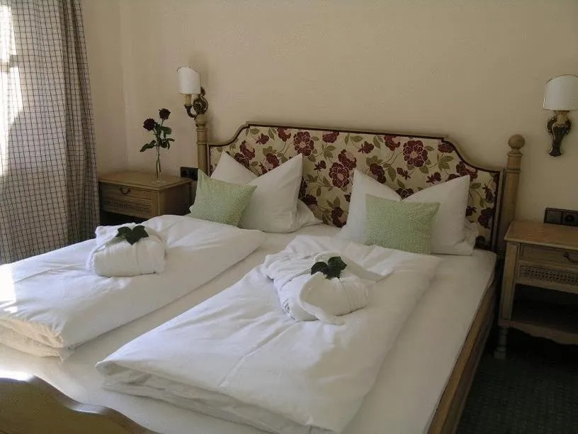 Bed in Hotel Bachmair Alpina