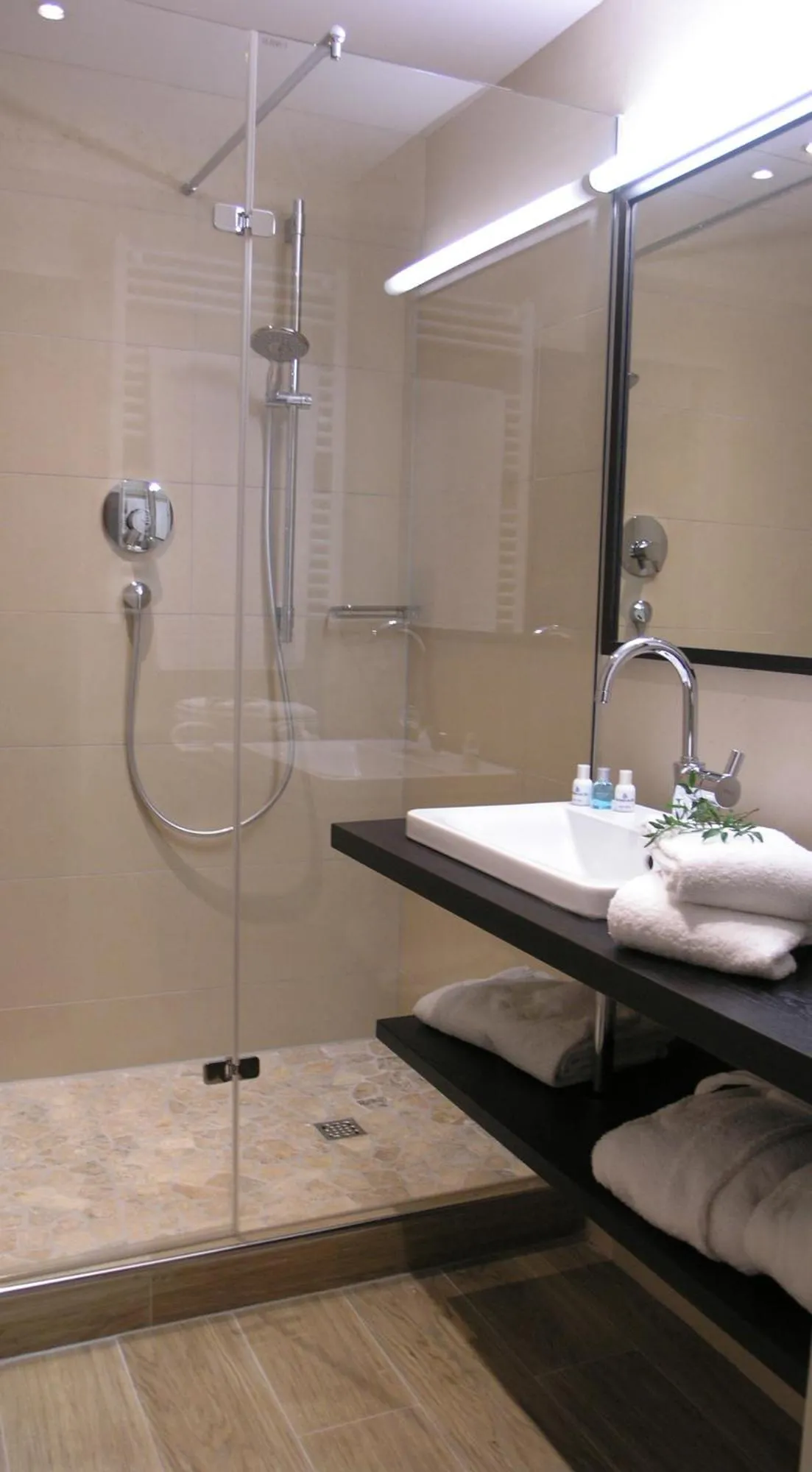 Bathroom in Hotel Bachmair Alpina