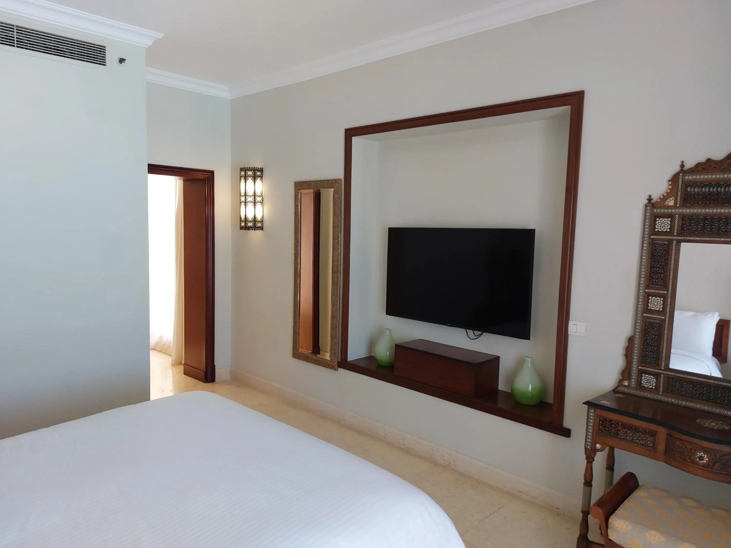 TV and multimedia, Bed in Pickalbatros The Palace Port Ghalib