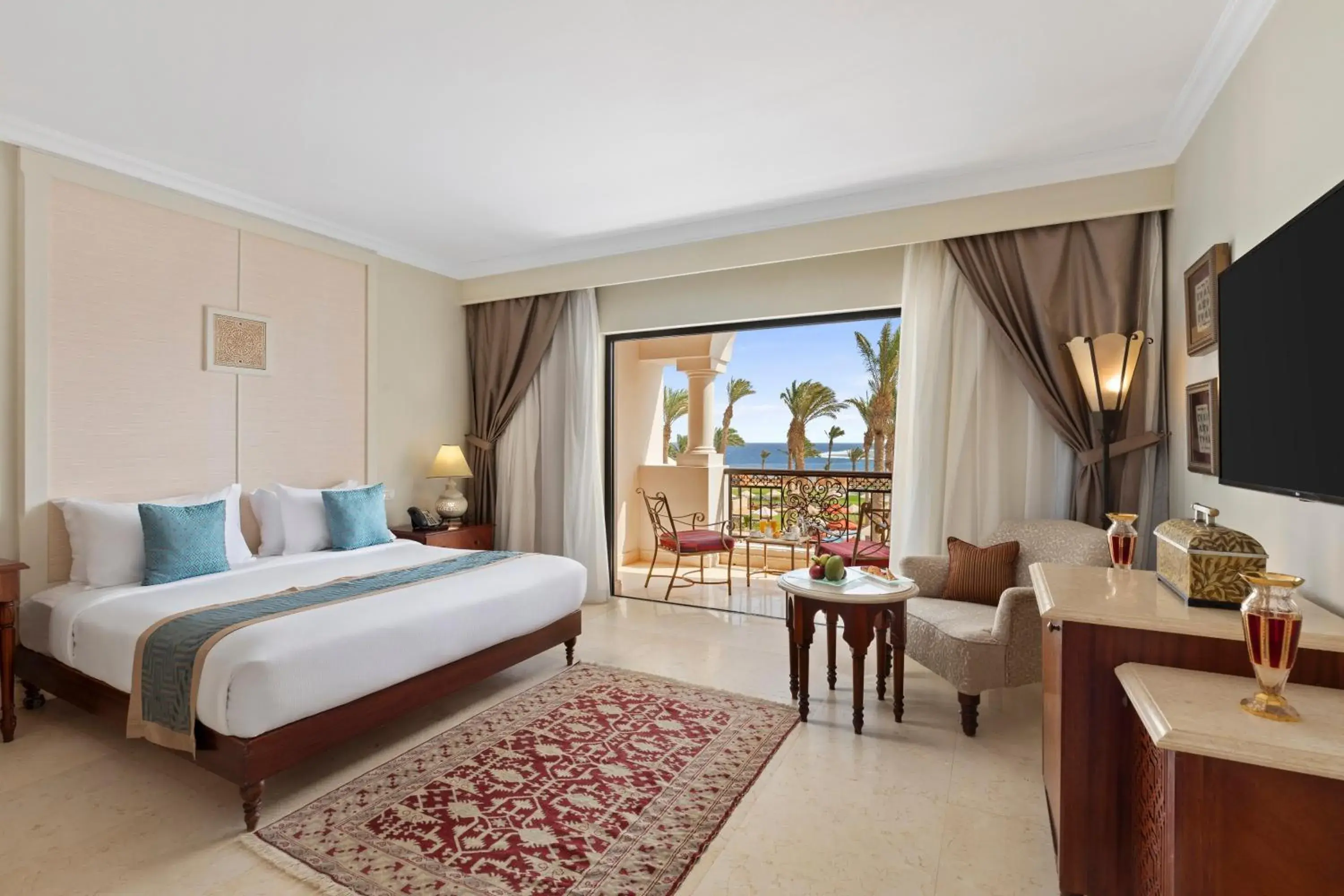 Deluxe Double Room with Sea View - single occupancy in Pickalbatros The Palace Port Ghalib Deluxe Double Room with Sea View - single occupancy in Pickalbatros The Palace Port Ghalib