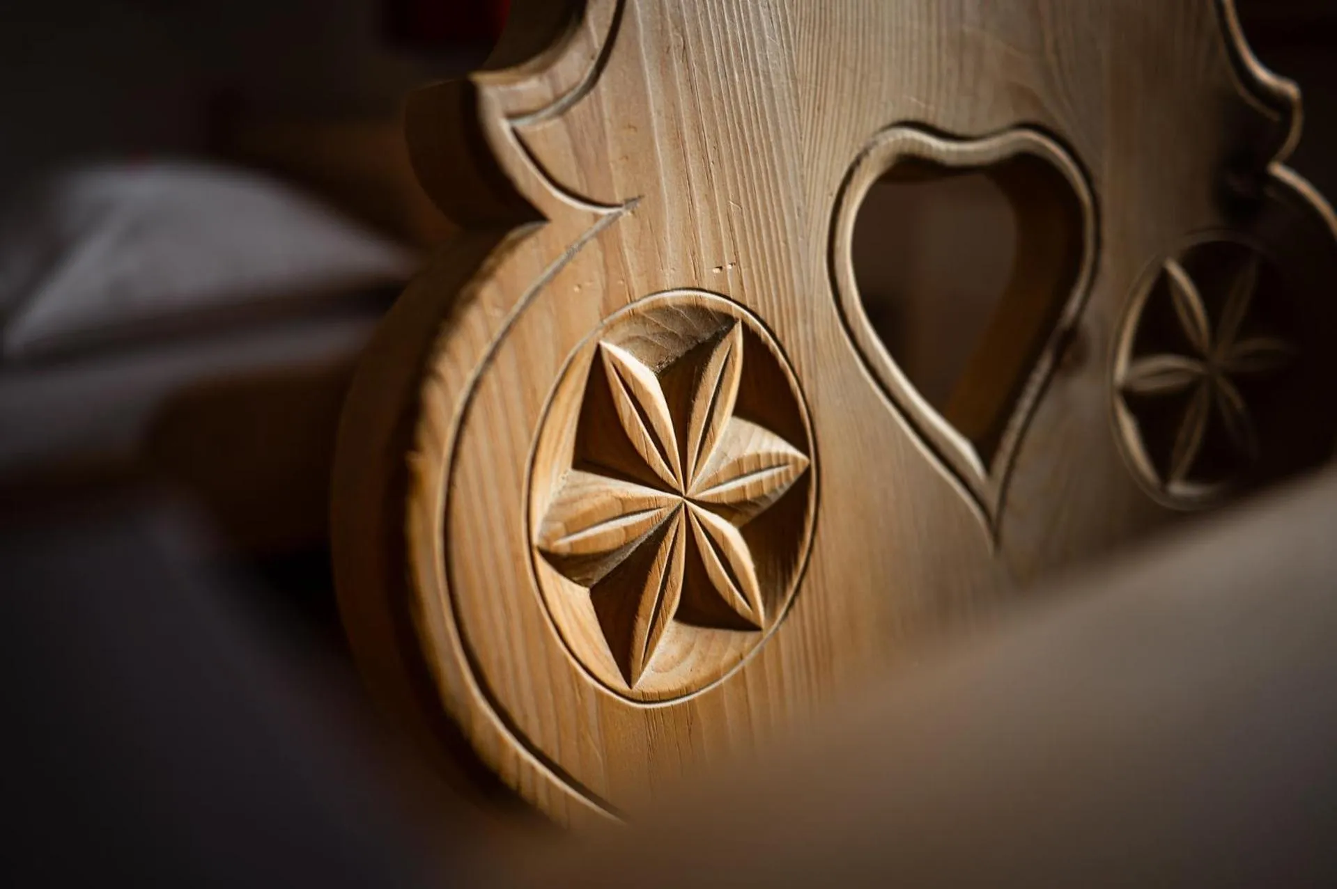 Decorative detail in Historic Hotel Crusch Alva