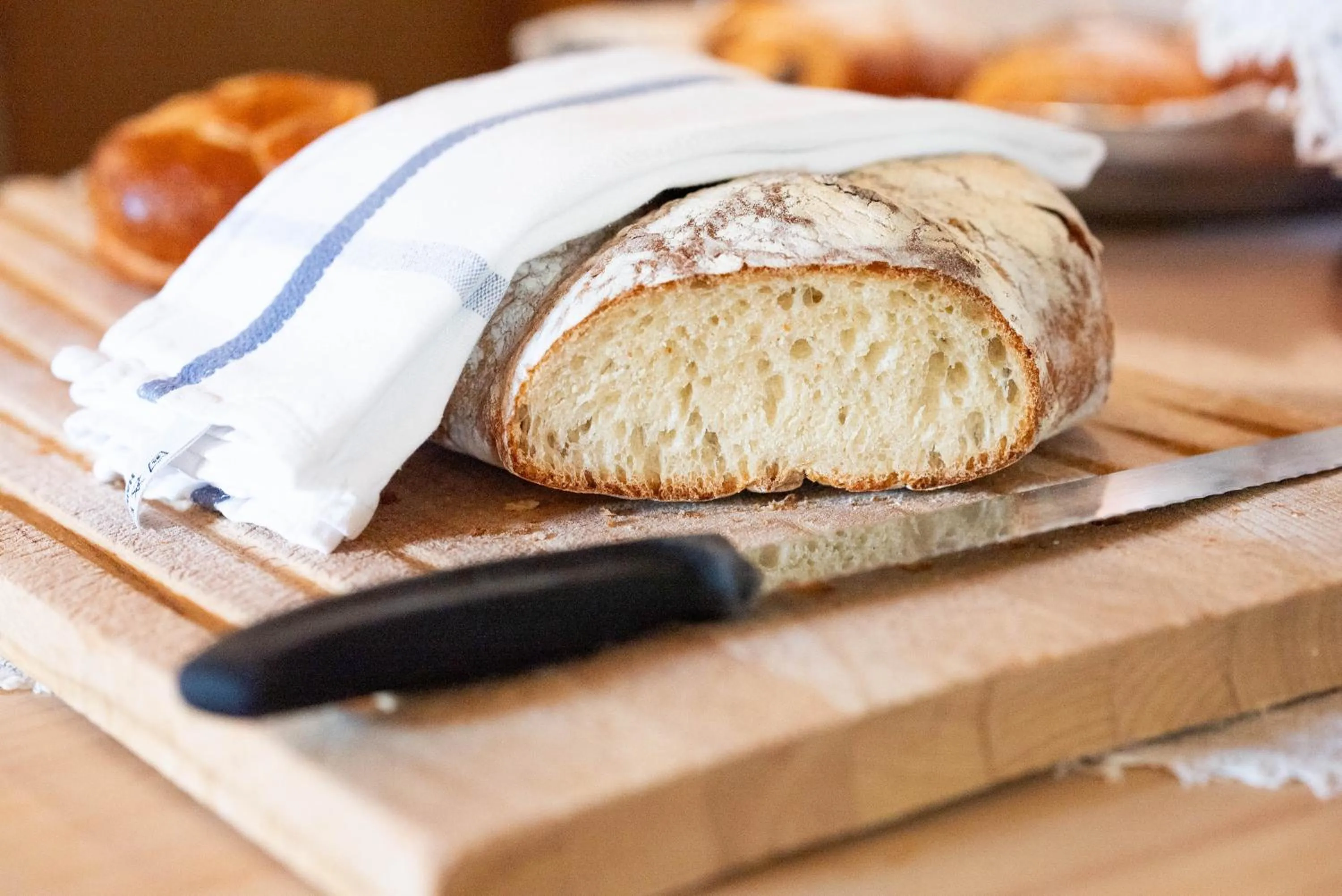 Restaurant/places to eat in Historic Hotel Crusch Alva