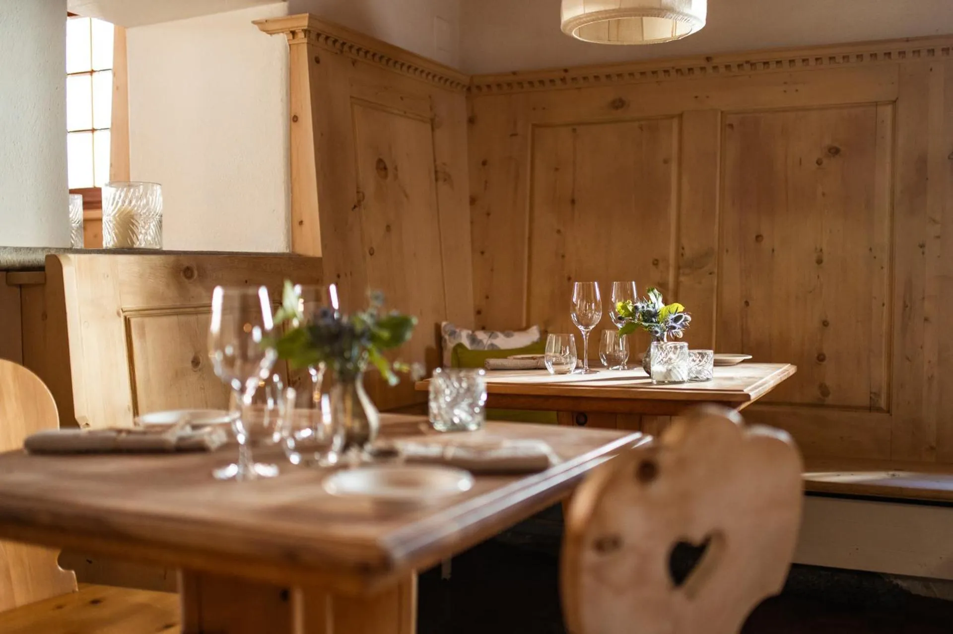 Restaurant/places to eat in Historic Hotel Crusch Alva