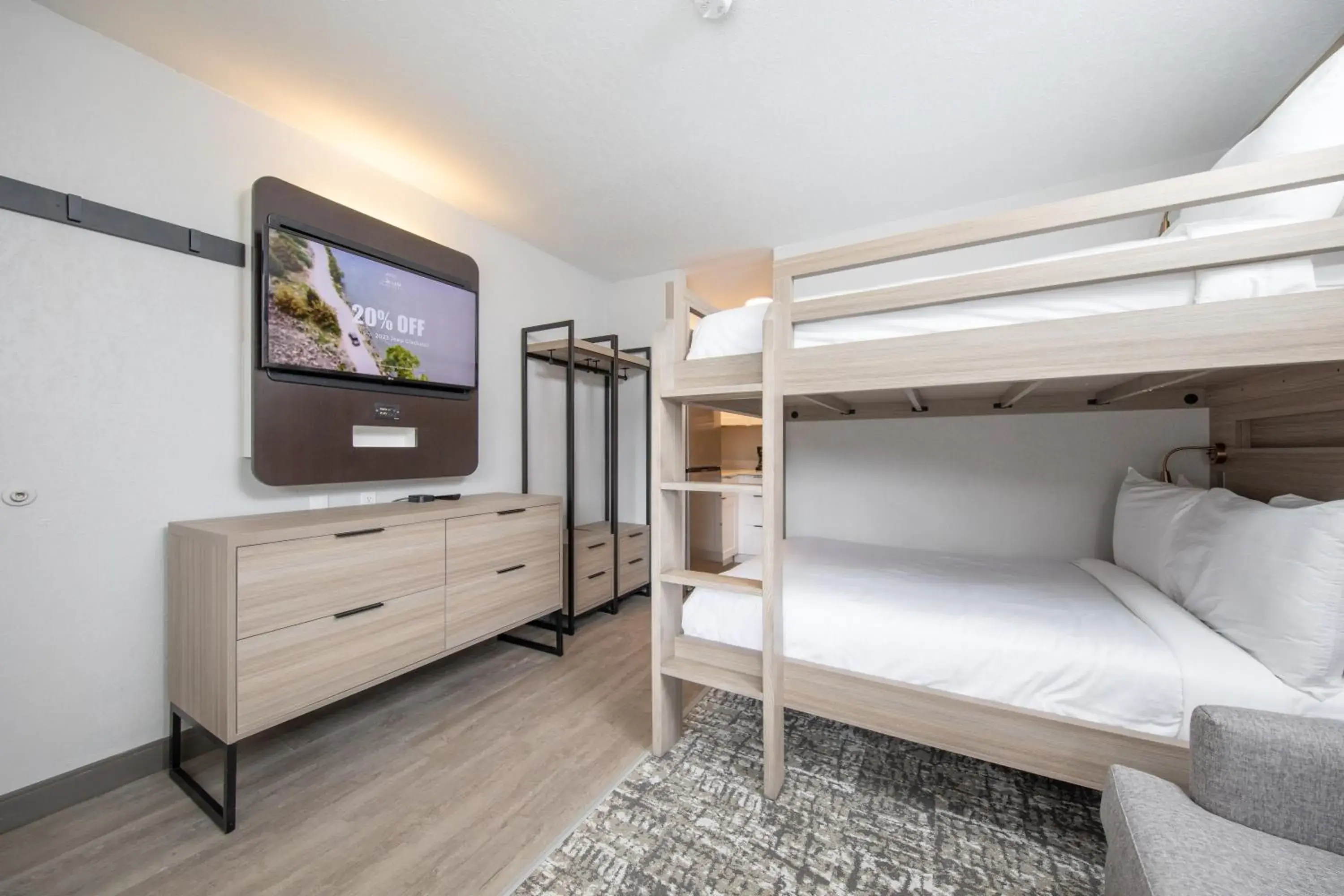 Photo of the whole room, Bed in The Jackson SouthTown Photo of the whole room, Bed in The Jackson SouthTown