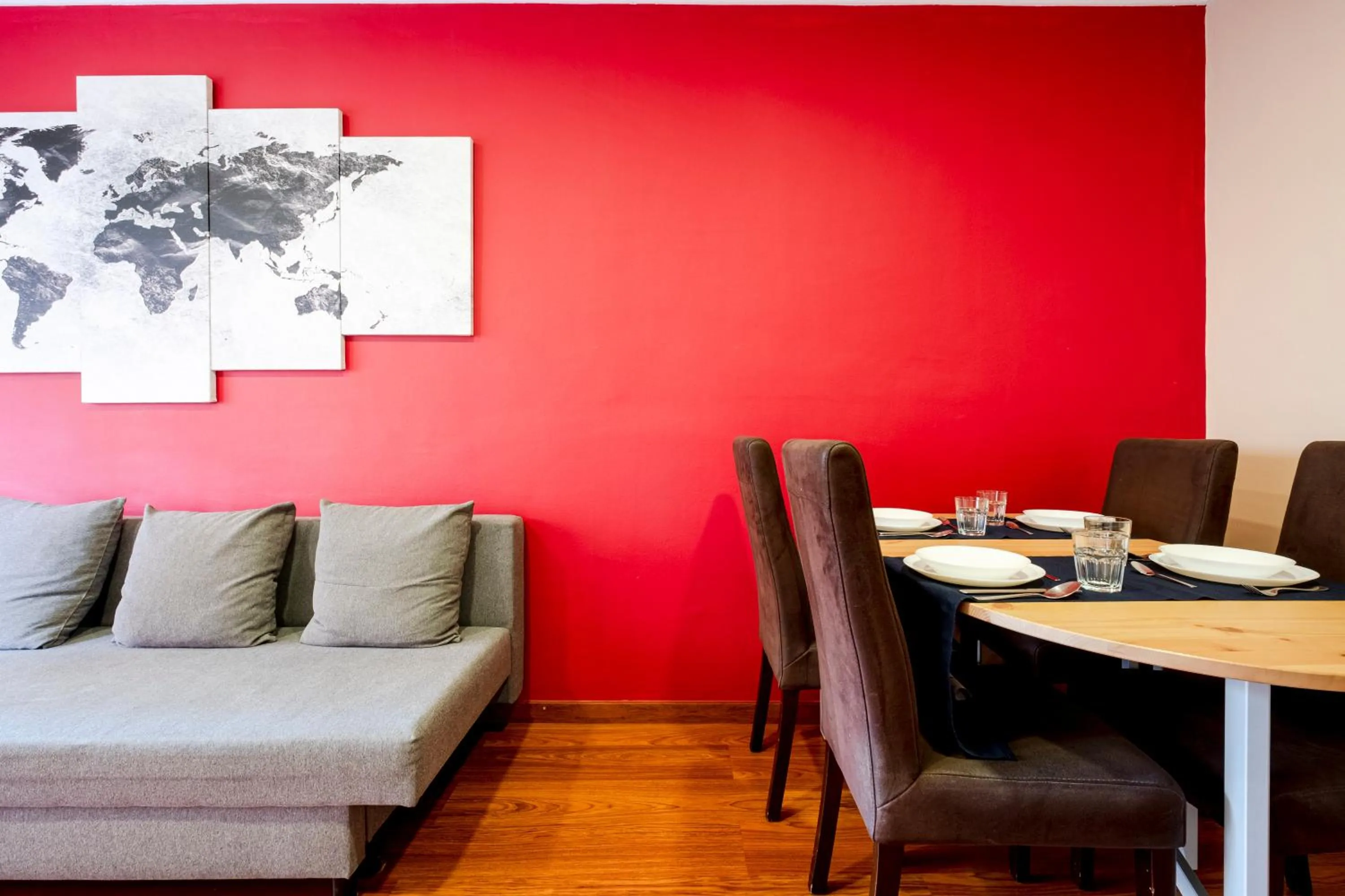 Three Bedroom Apartment in Sants