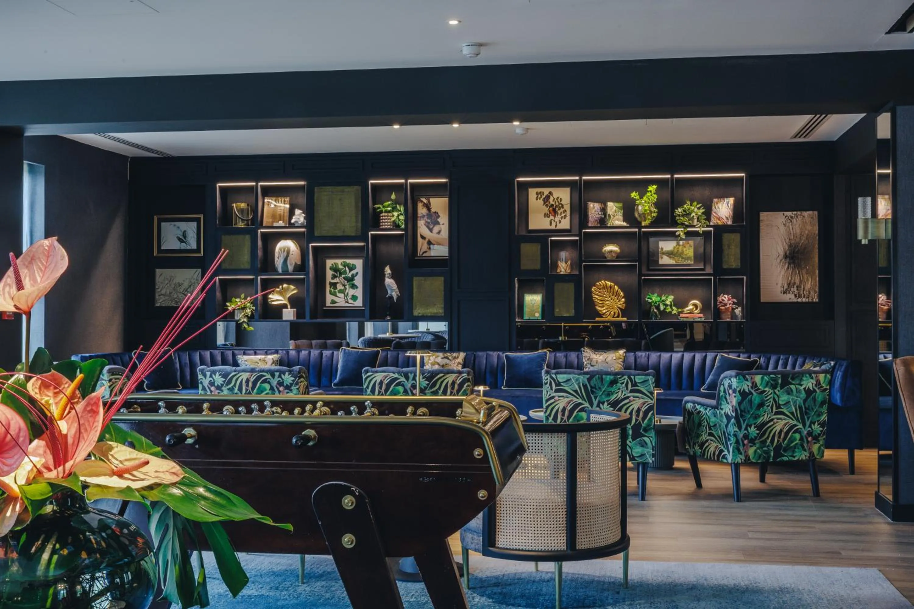 Lounge or bar in Reserve, by Warner Hotels - The Runnymede on Thames